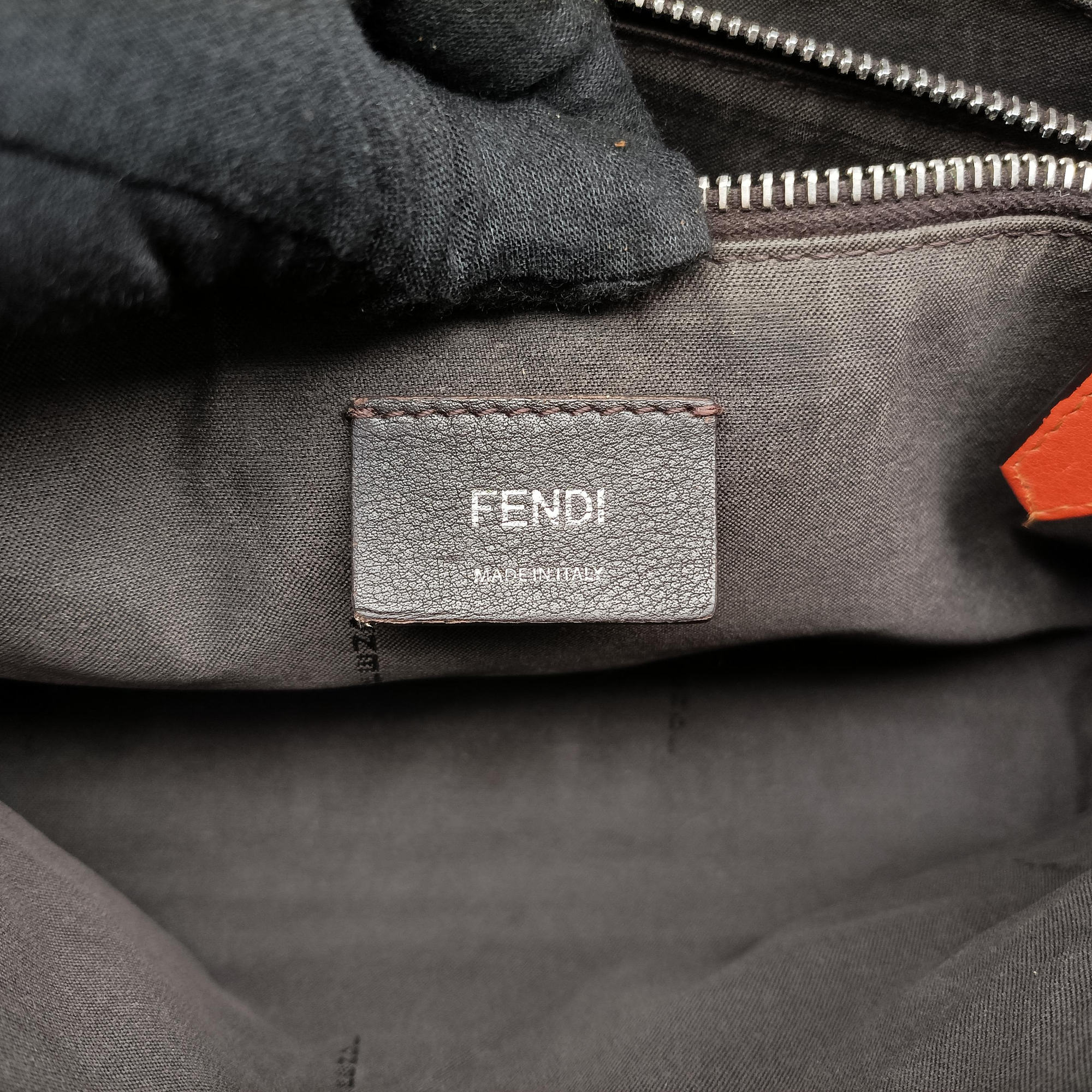 Pre-owned Fendi Small By The Way Red Leather 8BL124 shoulderbag | stylenewstar