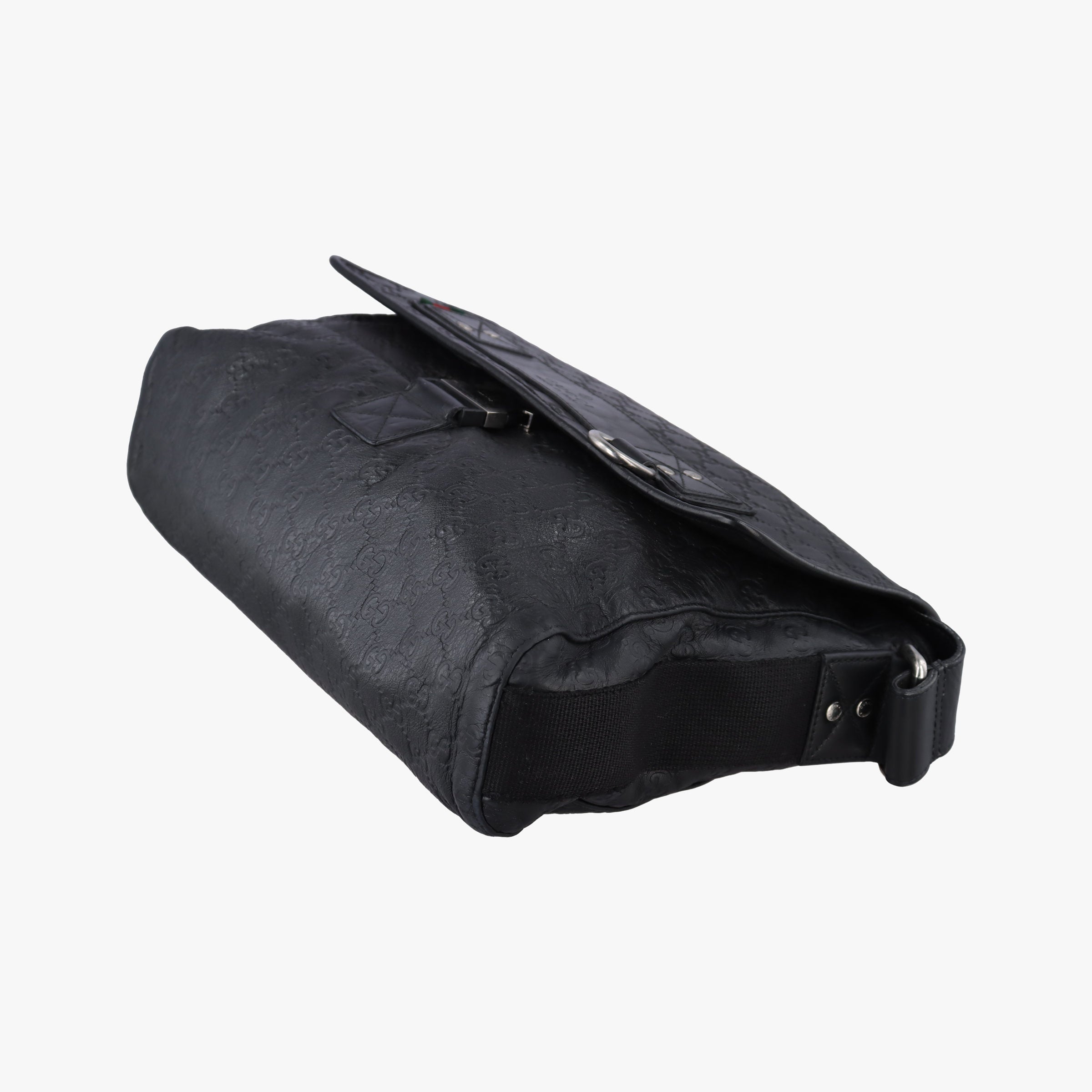Secondhand Gucci Guccissima Rubber Messenger Black Leather 246067 shoulderbag | stylenewstar