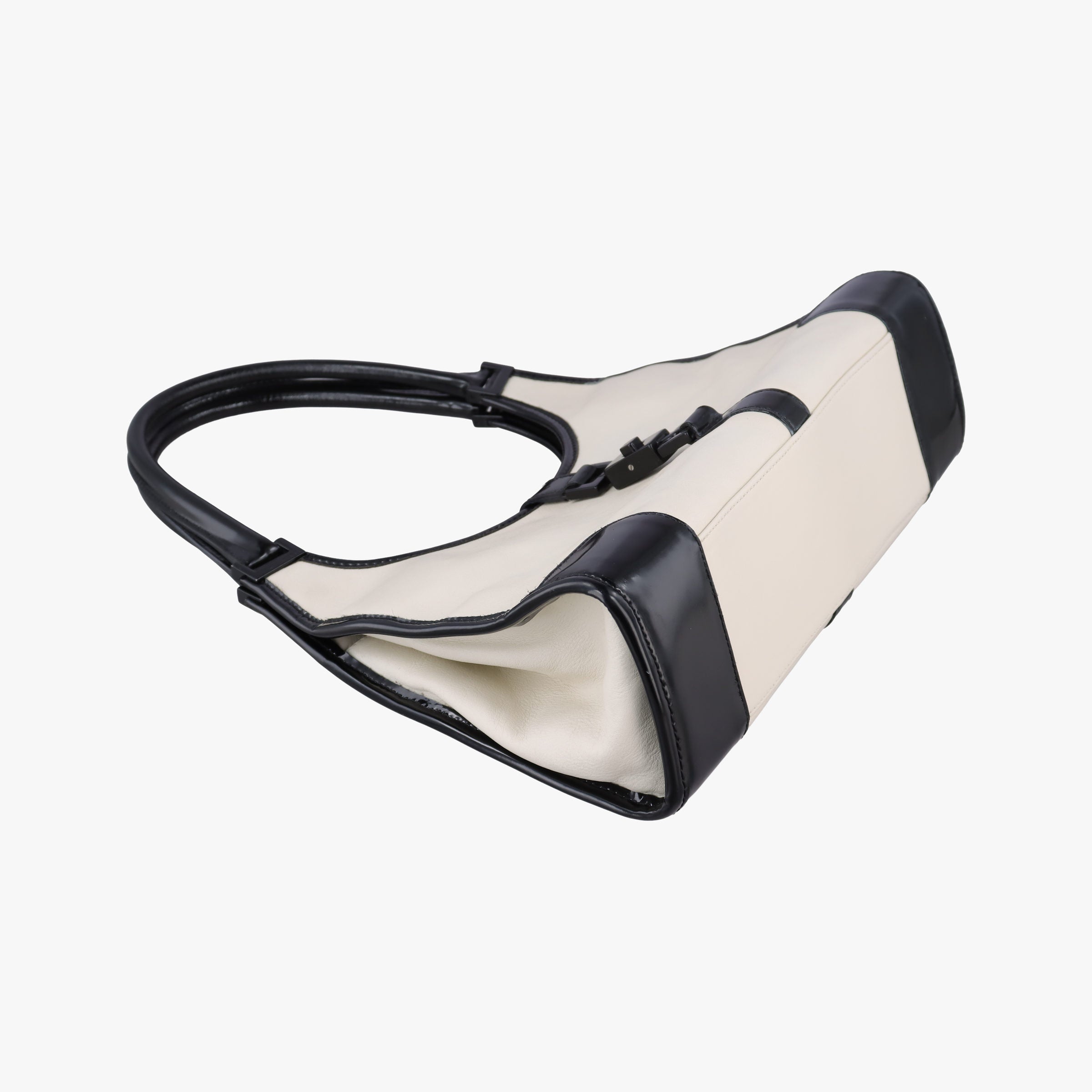 Pre-owned Gucci Jackie White × Black Leather 002.11 shoulderbag | stylenewstar