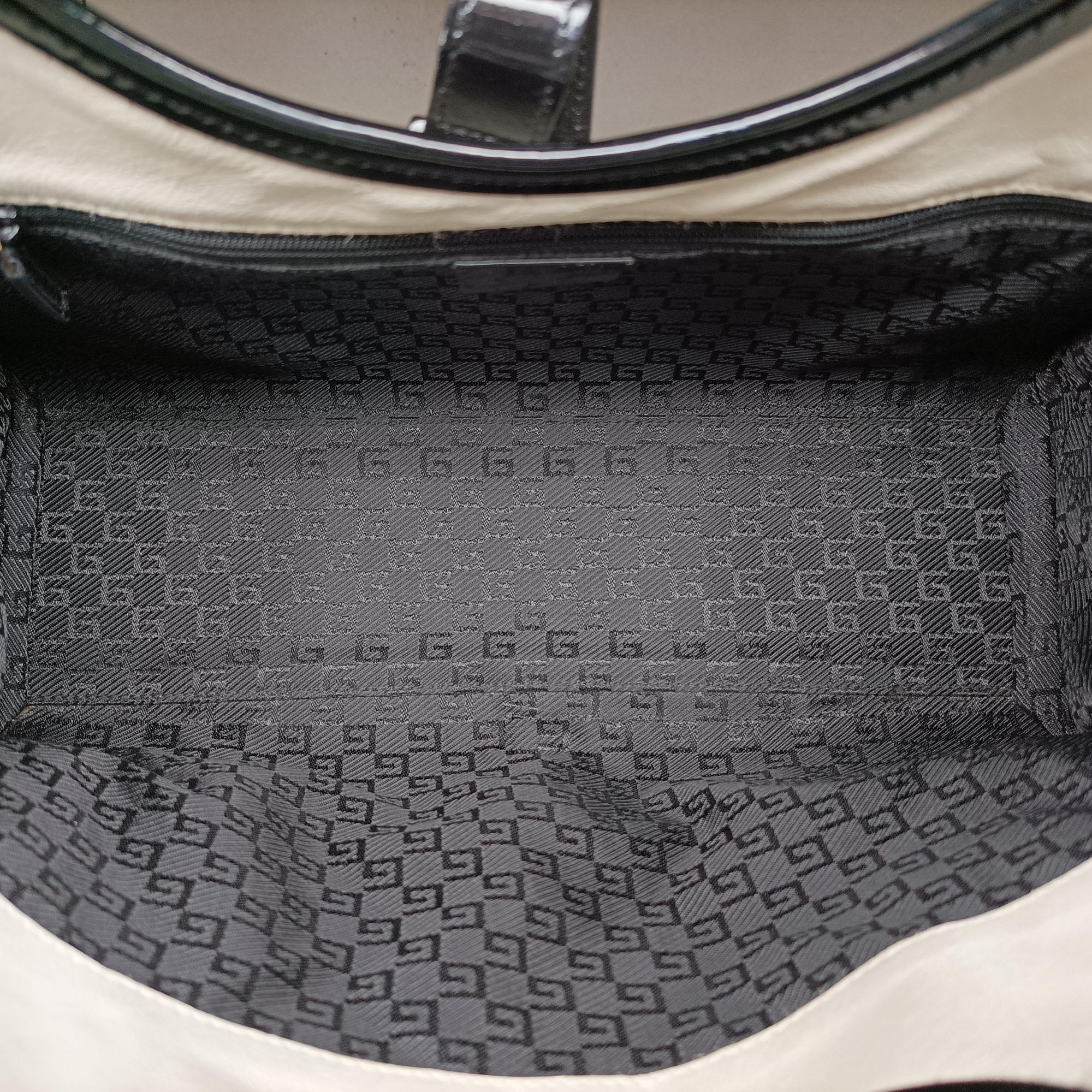 Pre-owned Gucci Jackie White × Black Leather 002.11 shoulderbag | stylenewstar