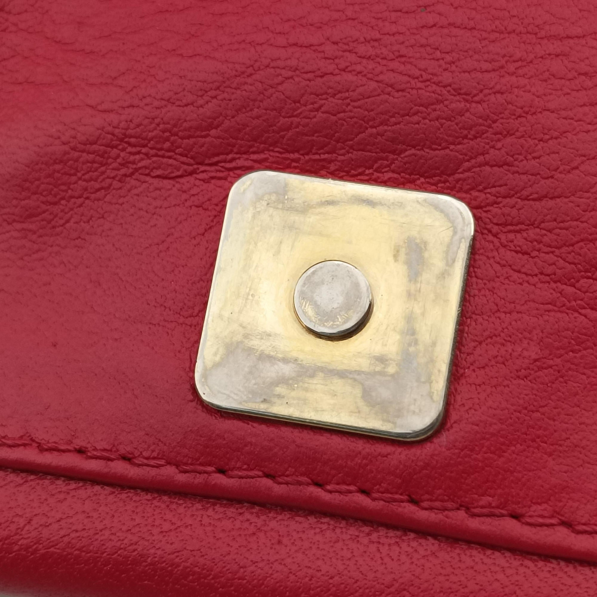 Pre-owned Fendi Fendista Pochette Red Leather 8M0276 shoulderbag | stylenewstar