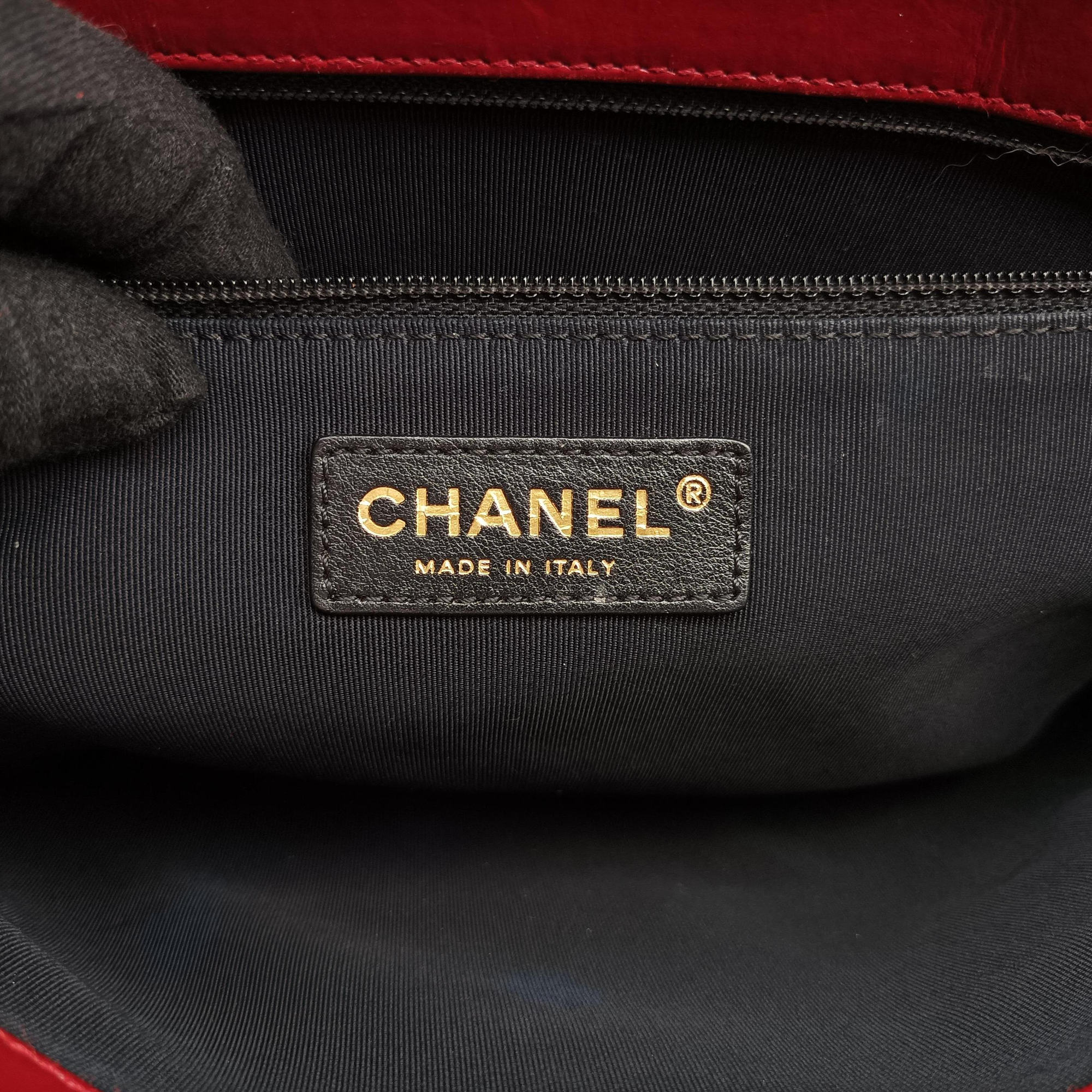 Secondhand Chanel Jetsetter Boy Shopping Tote Red Leather A66708 shoulderbag | stylenewstar