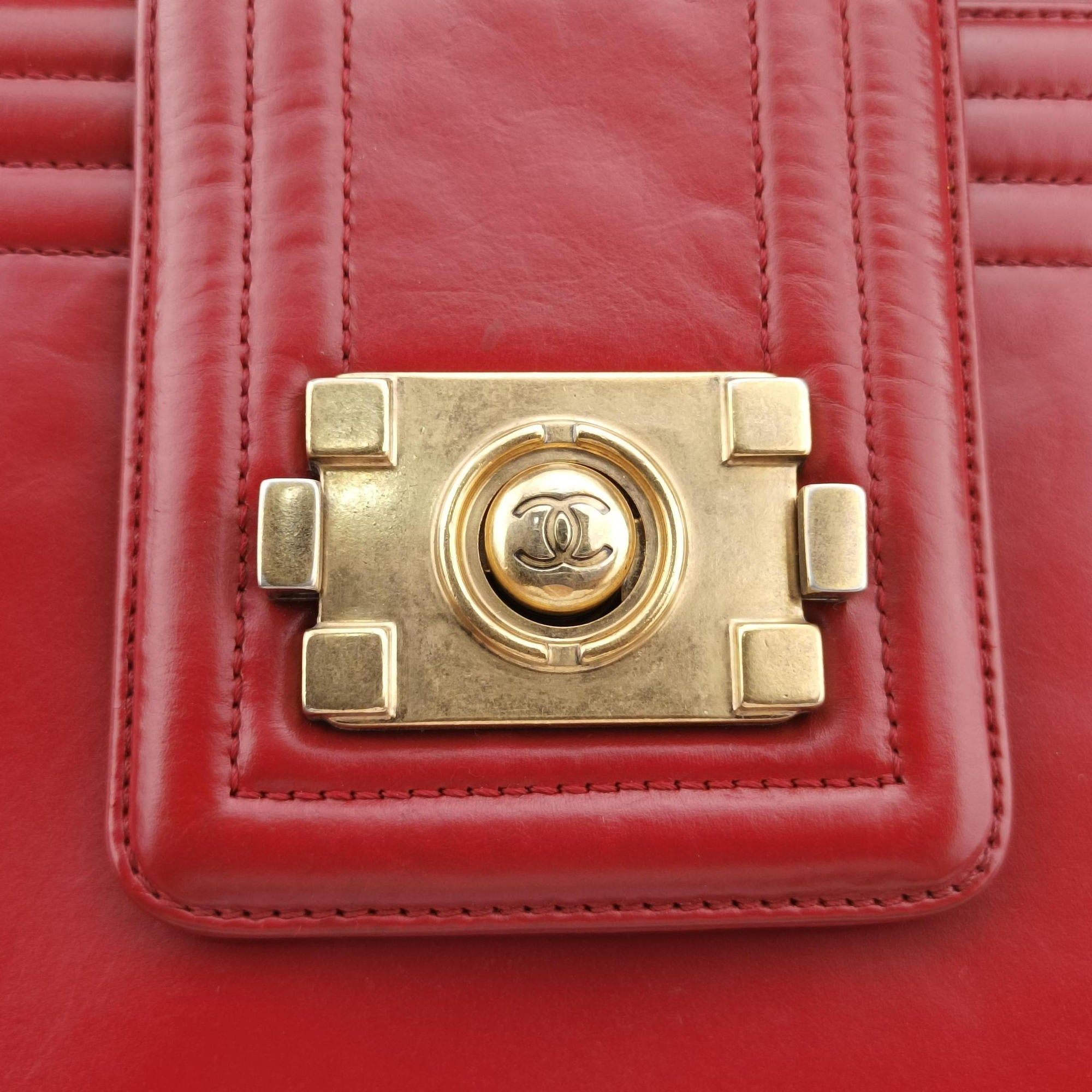 Secondhand Chanel Jetsetter Boy Shopping Tote Red Leather A66708 shoulderbag | stylenewstar