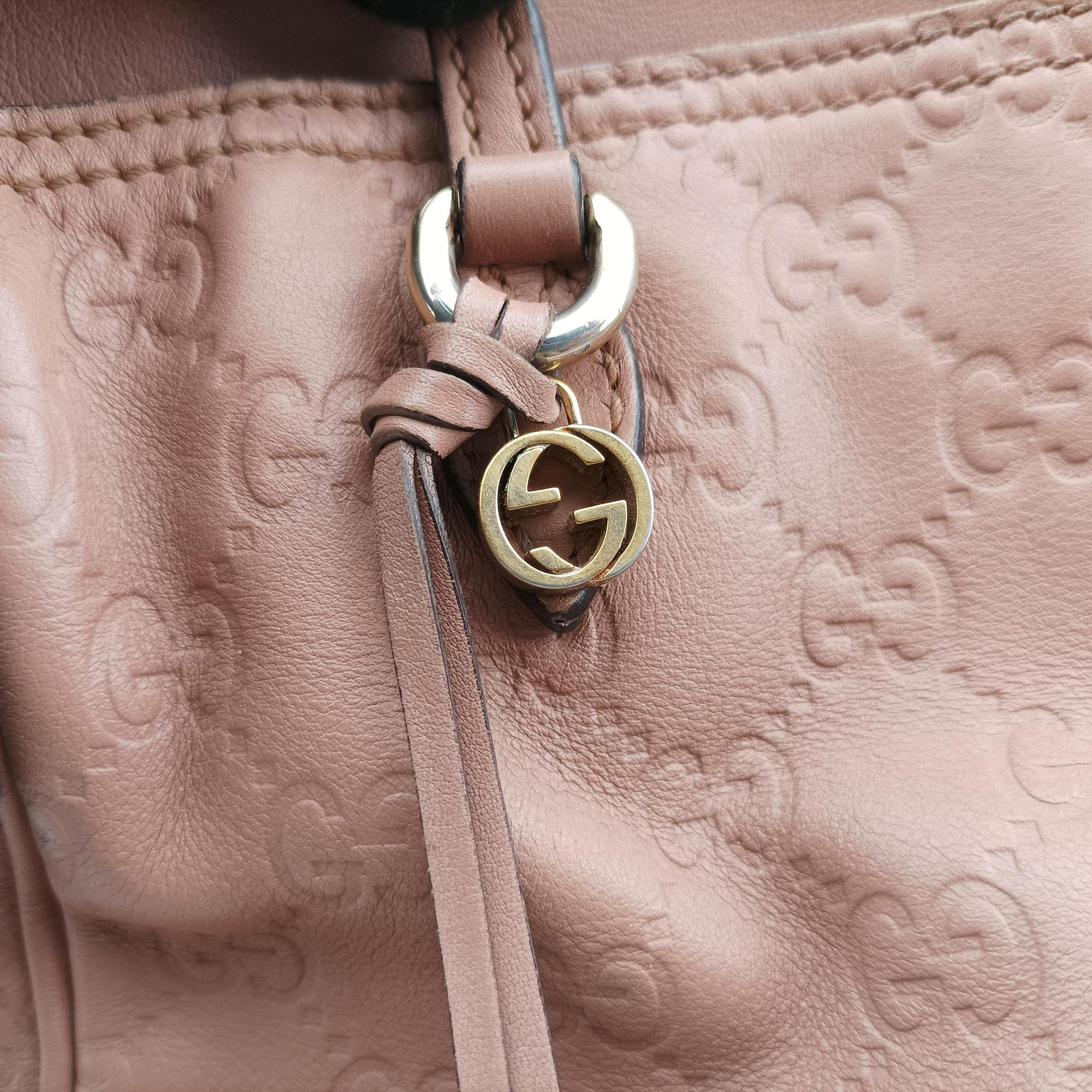Pre-owned Gucci Bree Pink Leather 353121 shoulderbag | stylenewstar