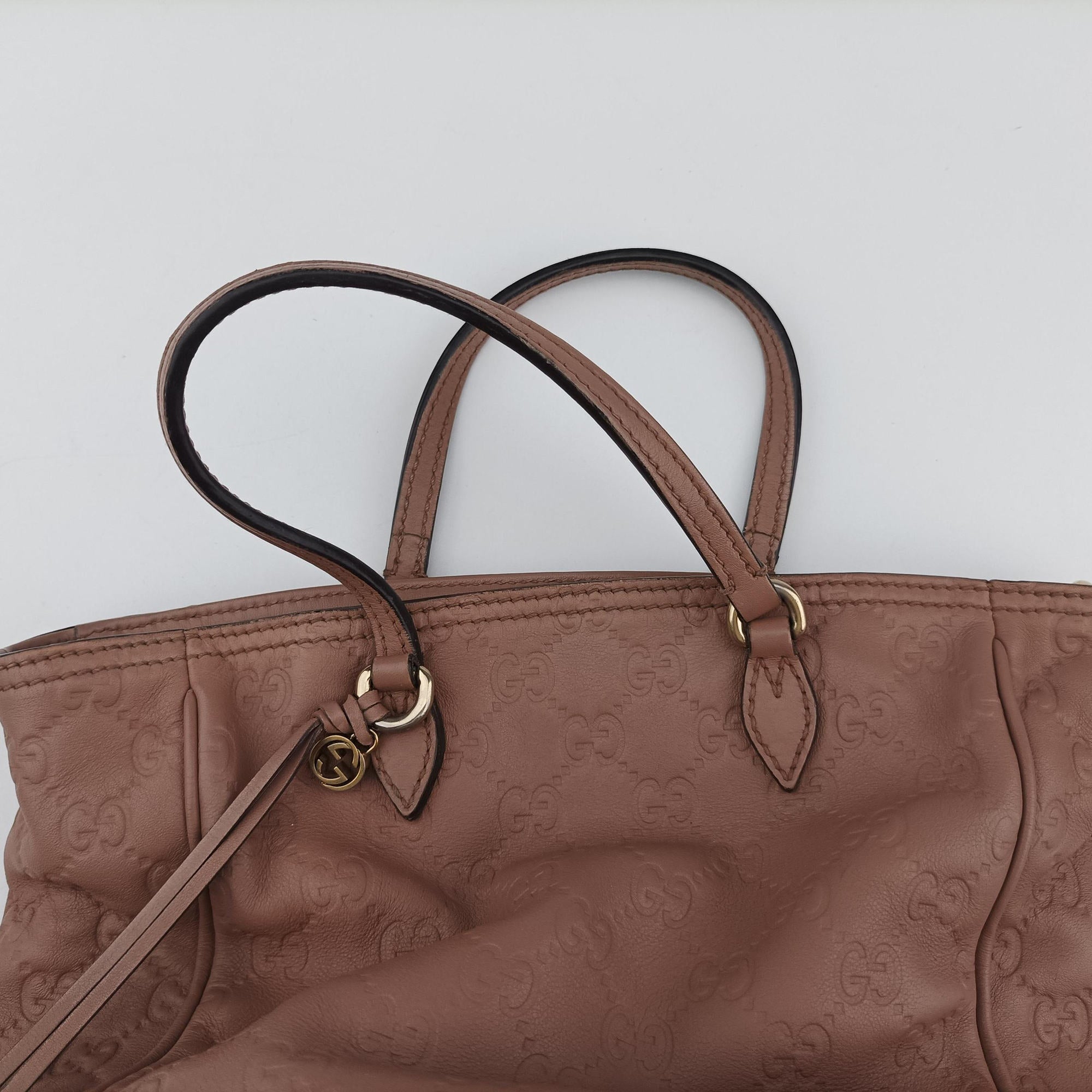 Pre-owned Gucci Bree Pink Leather 353121 shoulderbag | stylenewstar