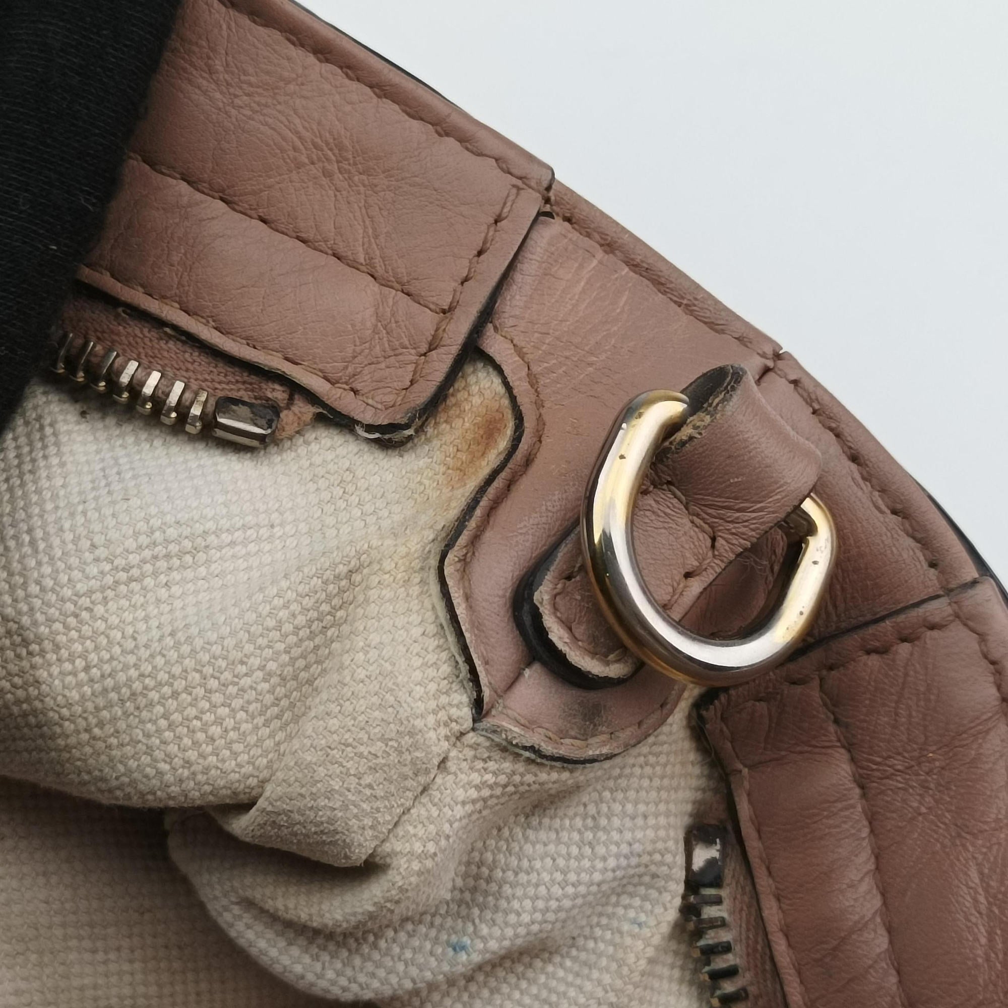 Pre-owned Gucci Bree Pink Leather 353121 shoulderbag | stylenewstar