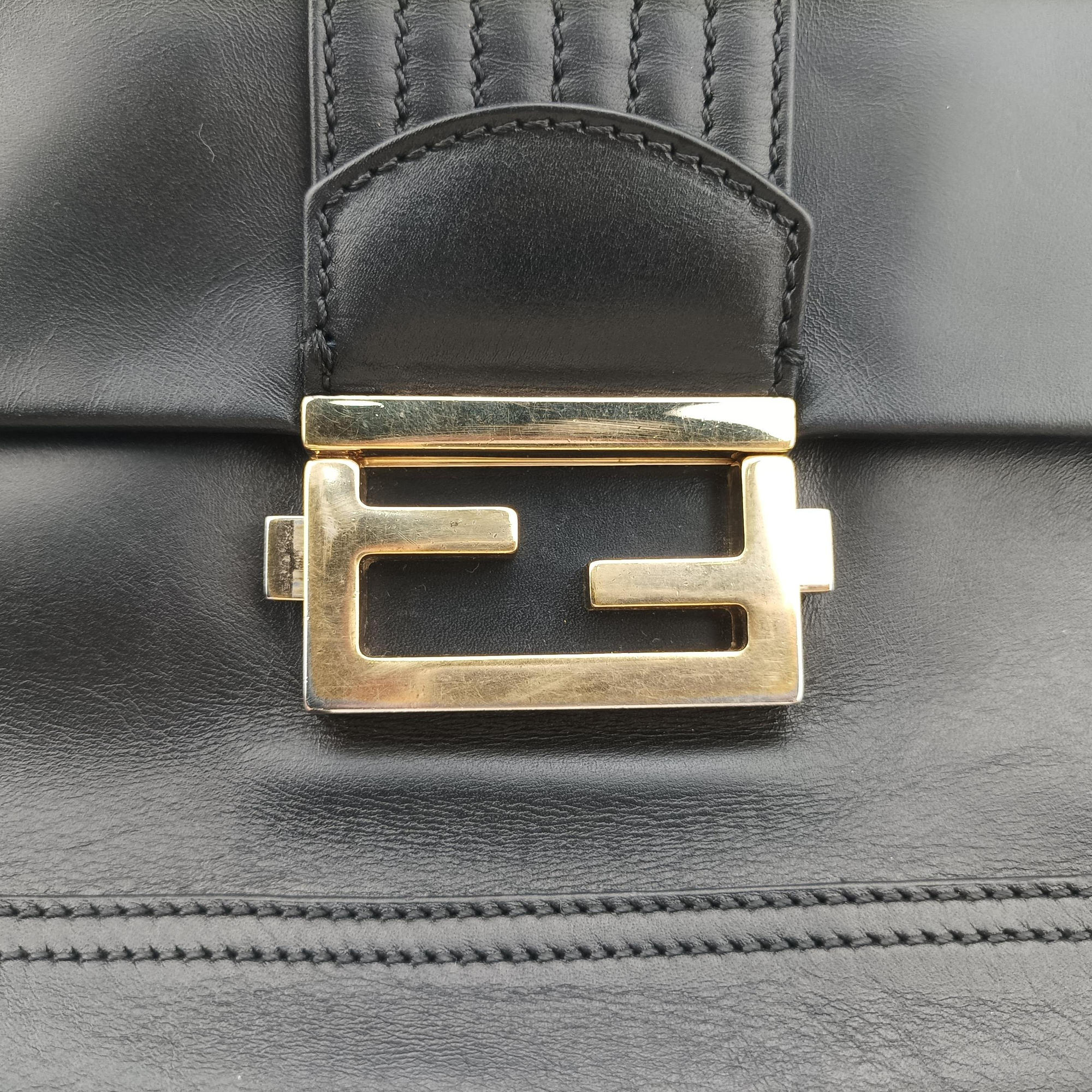Pre-owned Fendi Baguette Chain Flap Black Leather 8BT139 shoulderbag | stylenewstar