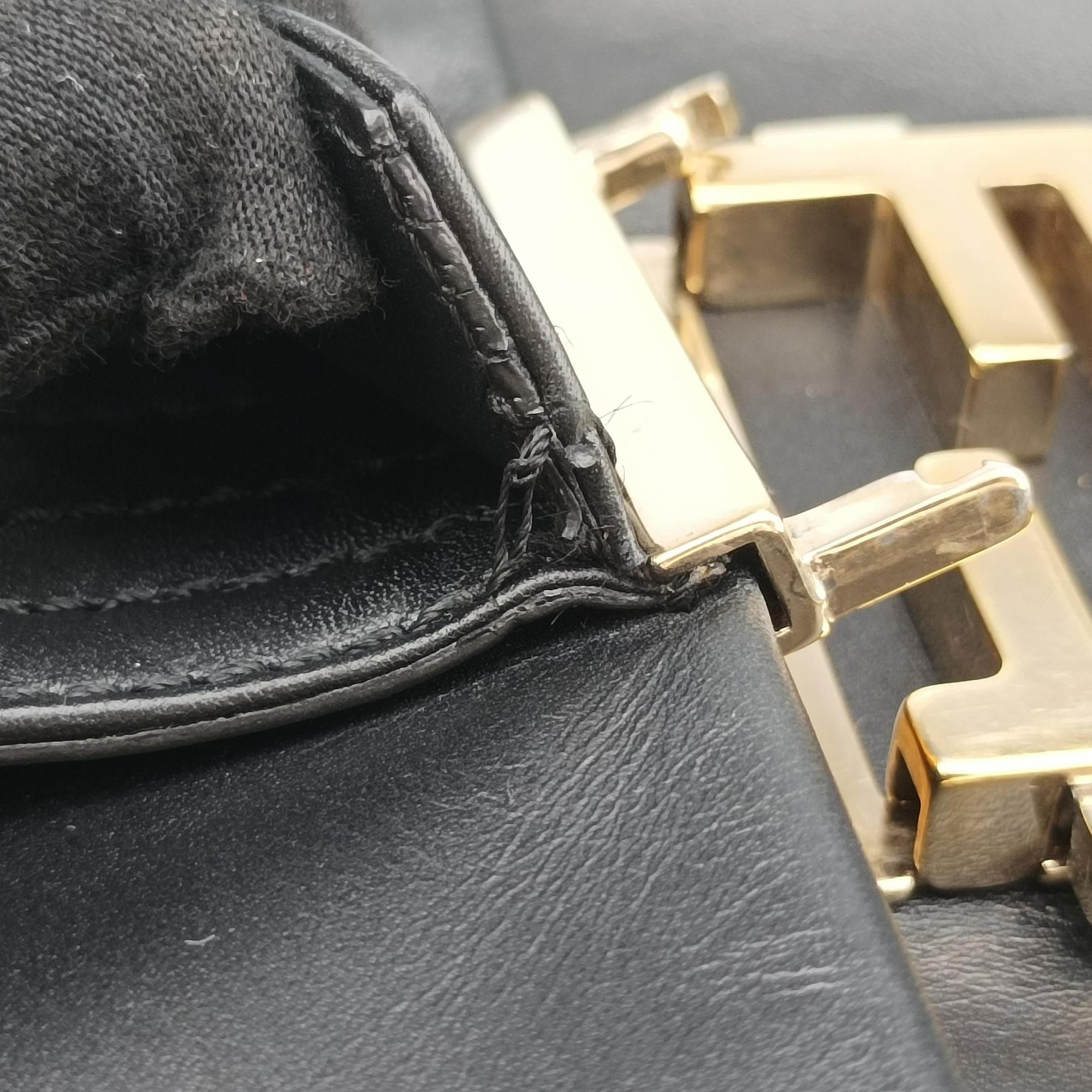 Pre-owned Fendi Baguette Chain Flap Black Leather 8BT139 shoulderbag | stylenewstar