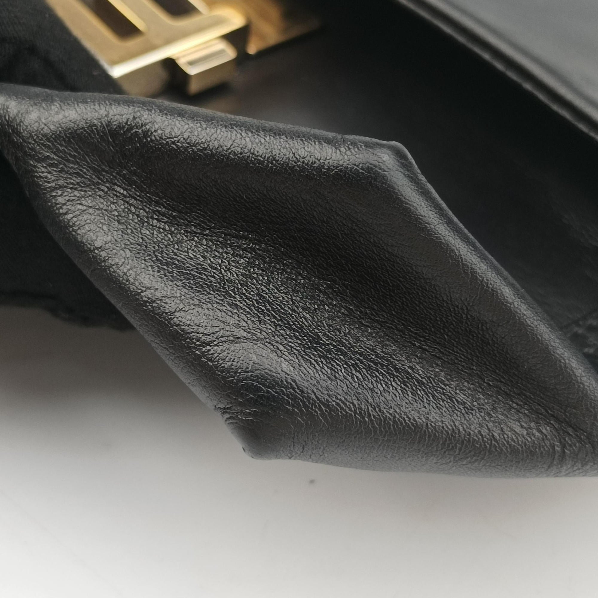 Pre-owned Fendi Baguette Chain Flap Black Leather 8BT139 shoulderbag | stylenewstar