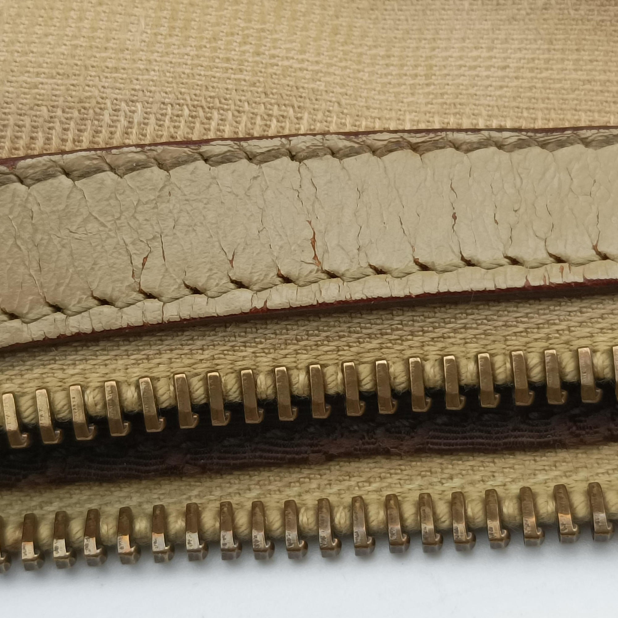 Pre-owned Gucci Double Pocket Beige canvas 90762 shoulderbag | stylenewstar