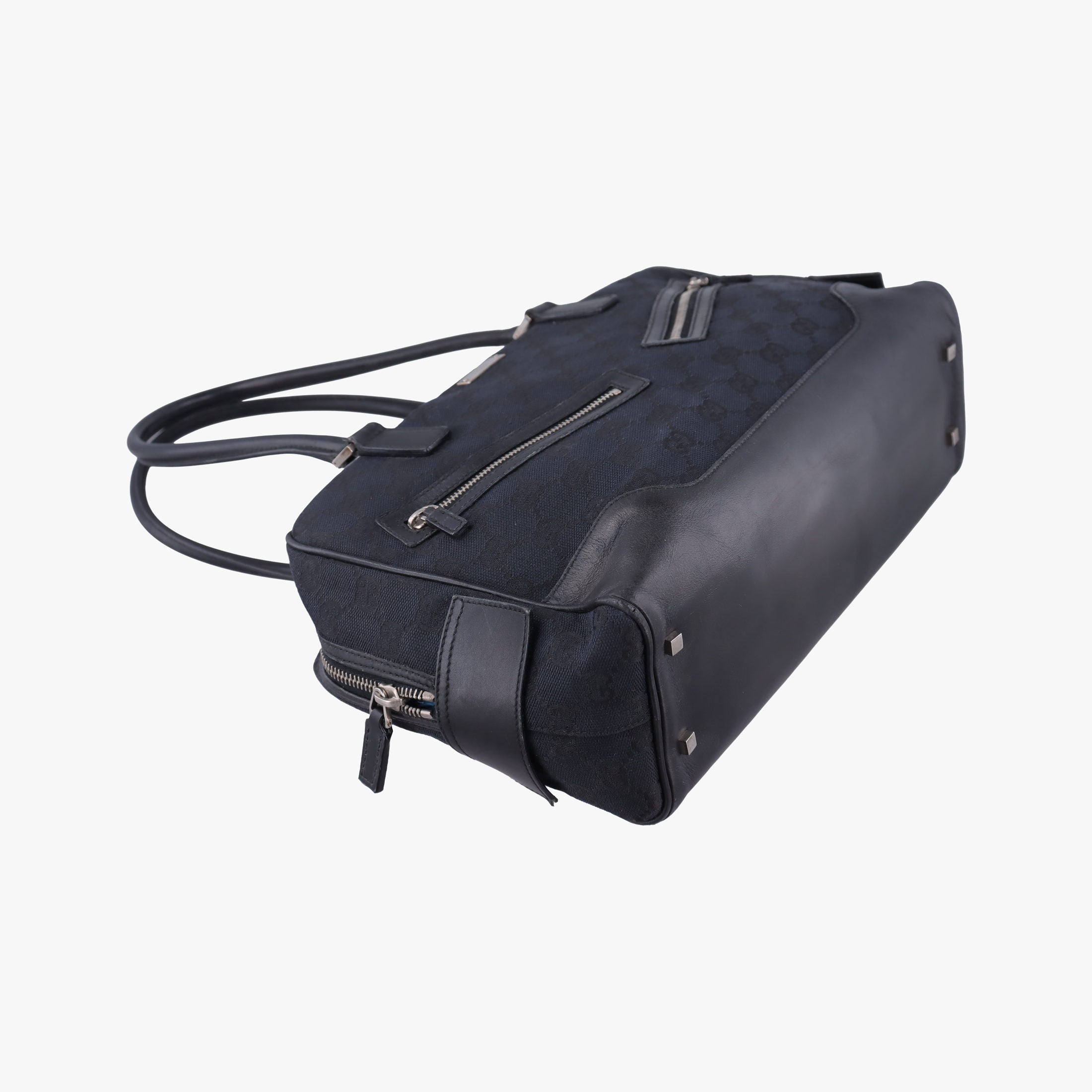 Vintage Gucci GG Canvas Black Jacquard Canvas × Calf Leather 002.11 handbag | stylenewstar
