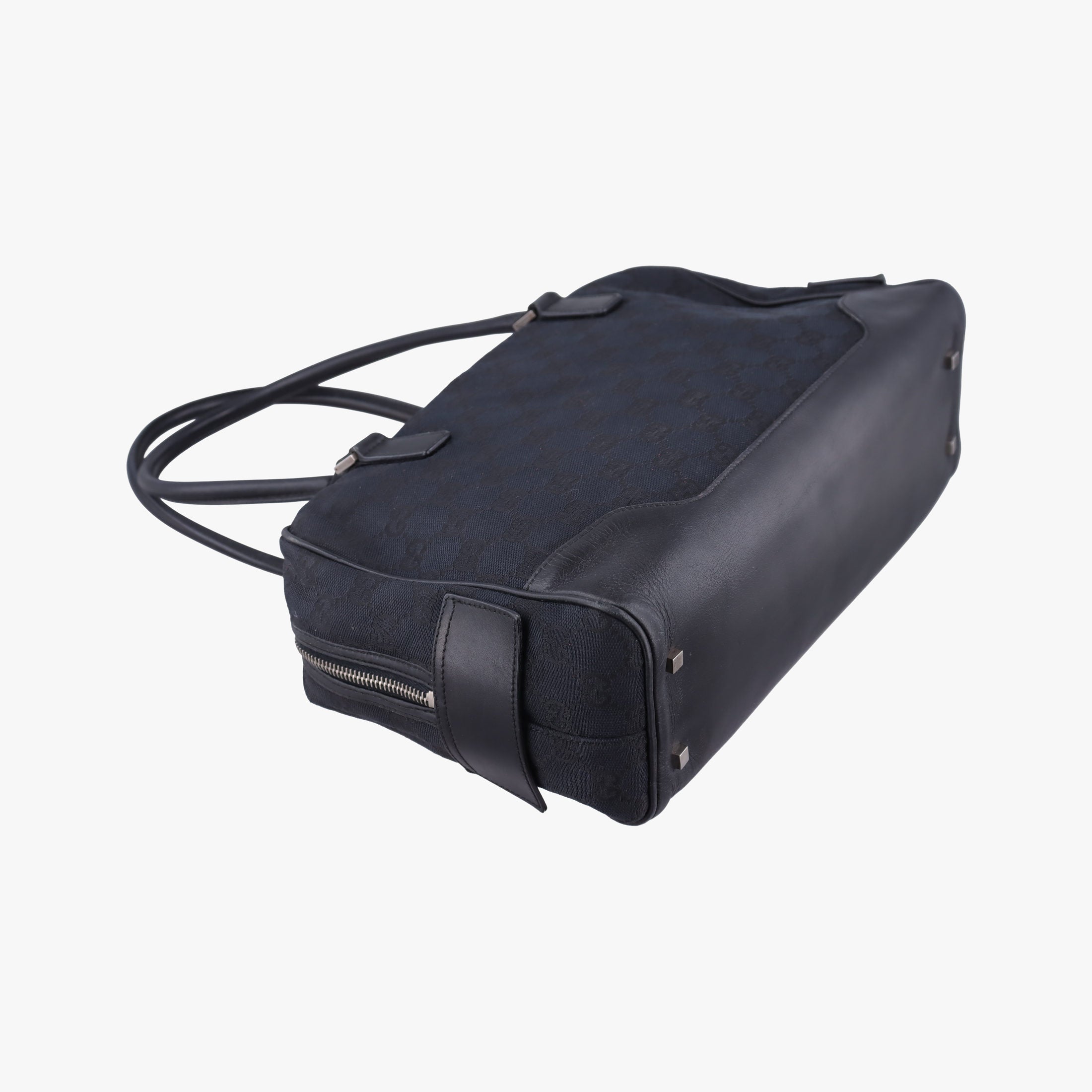 Vintage Gucci GG Canvas Black Jacquard Canvas × Calf Leather 002.11 handbag | stylenewstar
