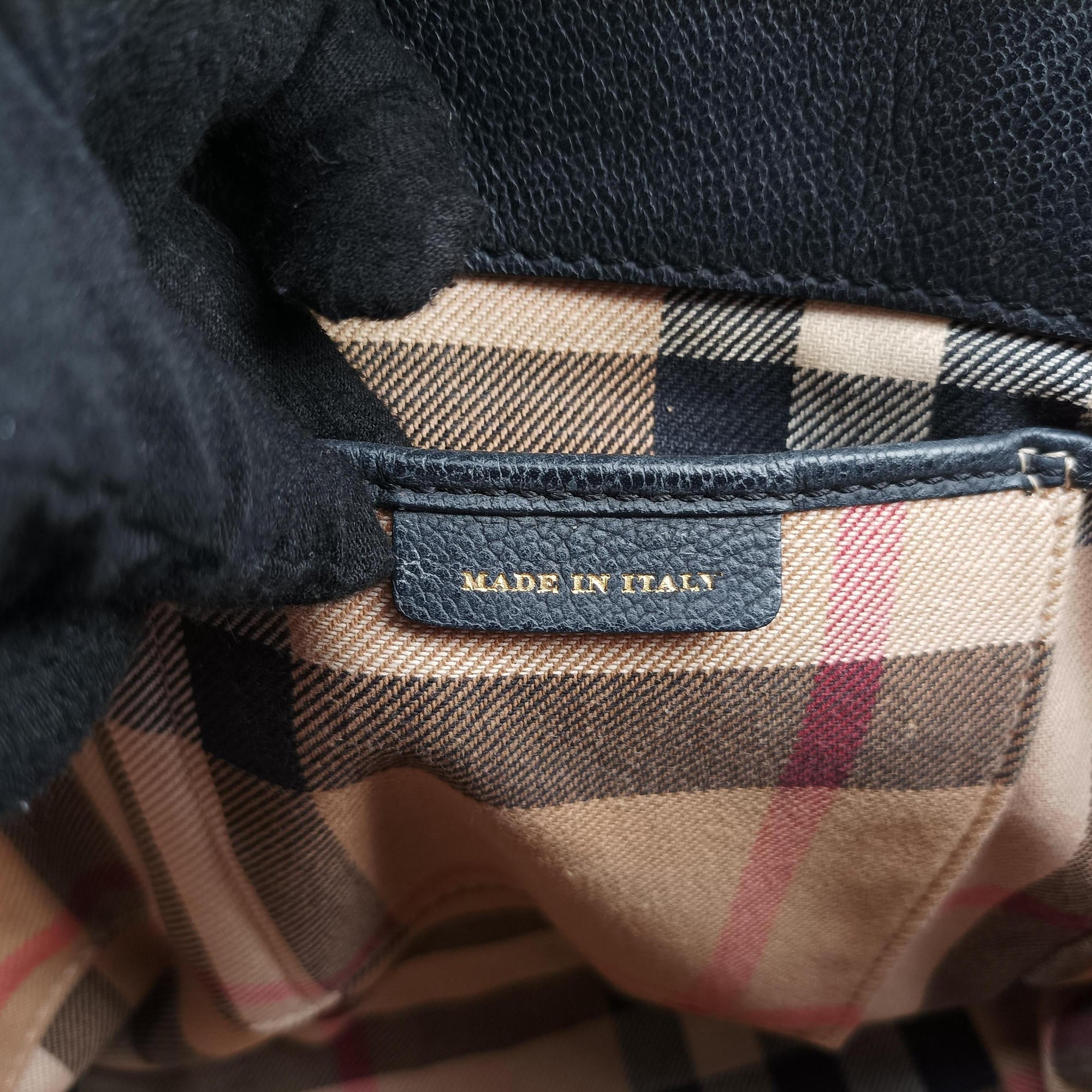 Vintage Burberry Buckle Black Leather  handbag | stylenewstar