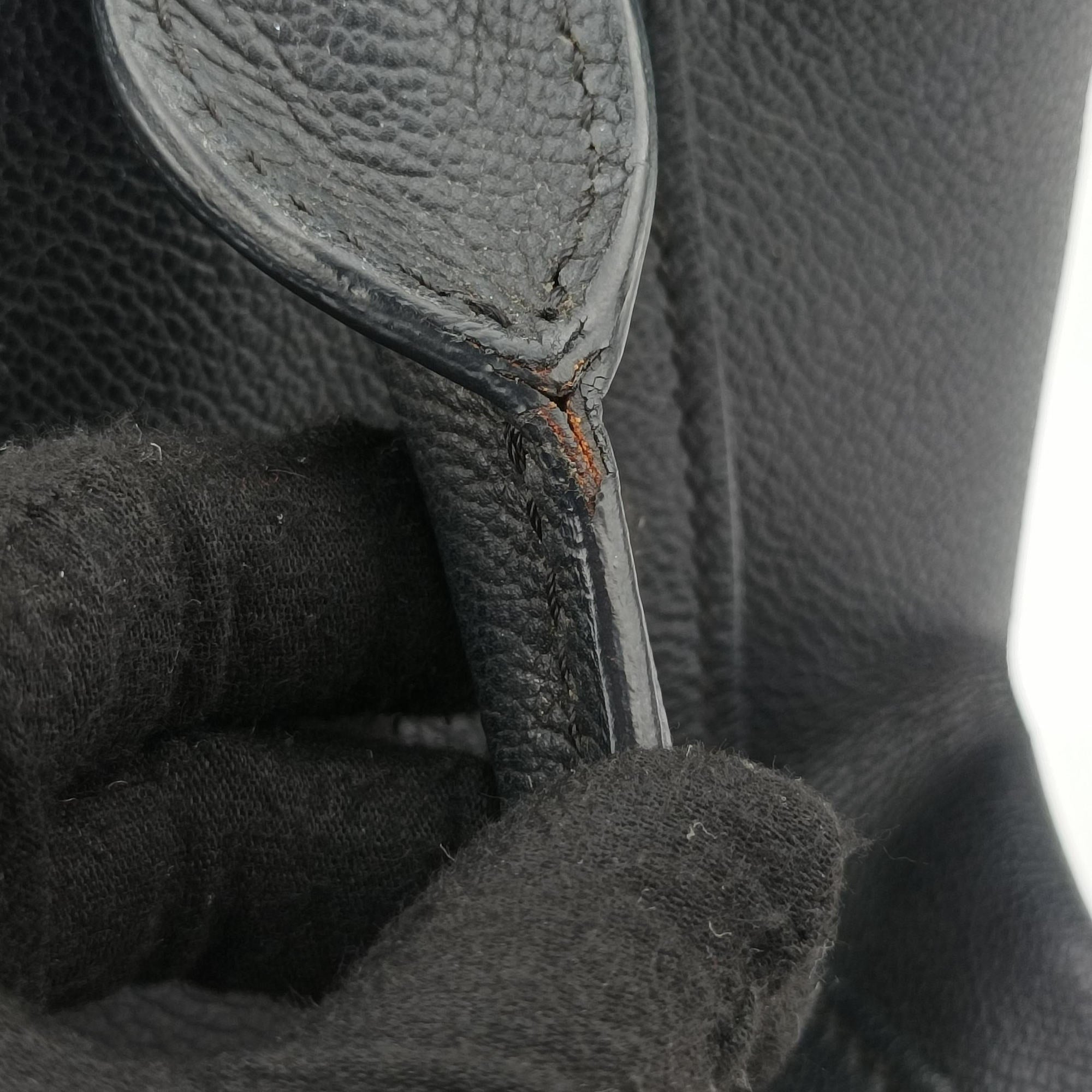 Vintage Burberry Buckle Black Leather  handbag | stylenewstar