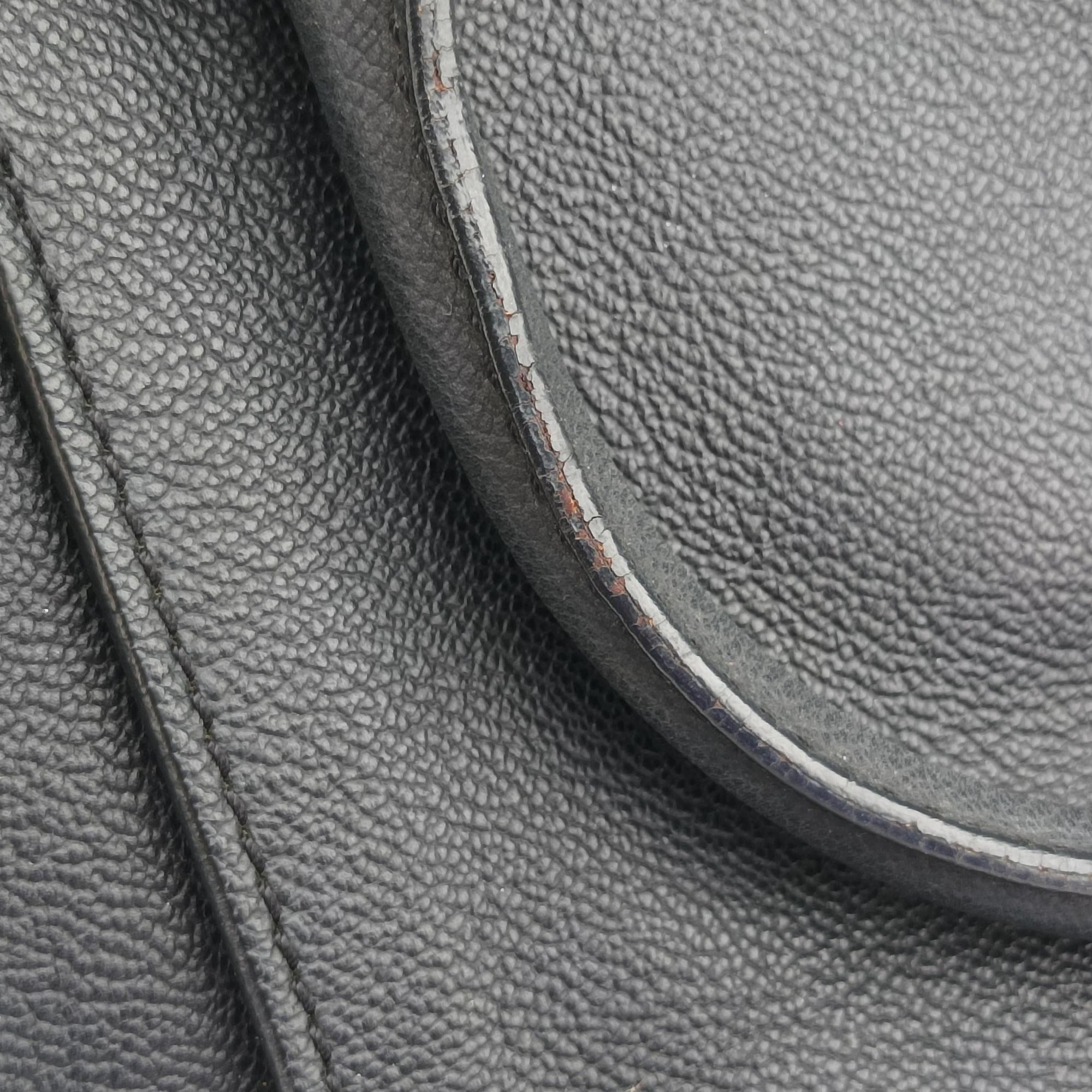 Vintage Burberry Buckle Black Leather  handbag | stylenewstar