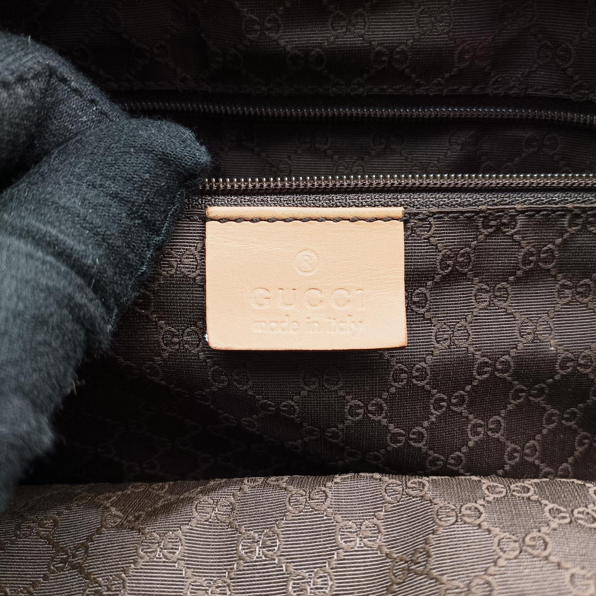 Vintage Gucci Dome Beige Leather 90670 handbag | stylenewstar