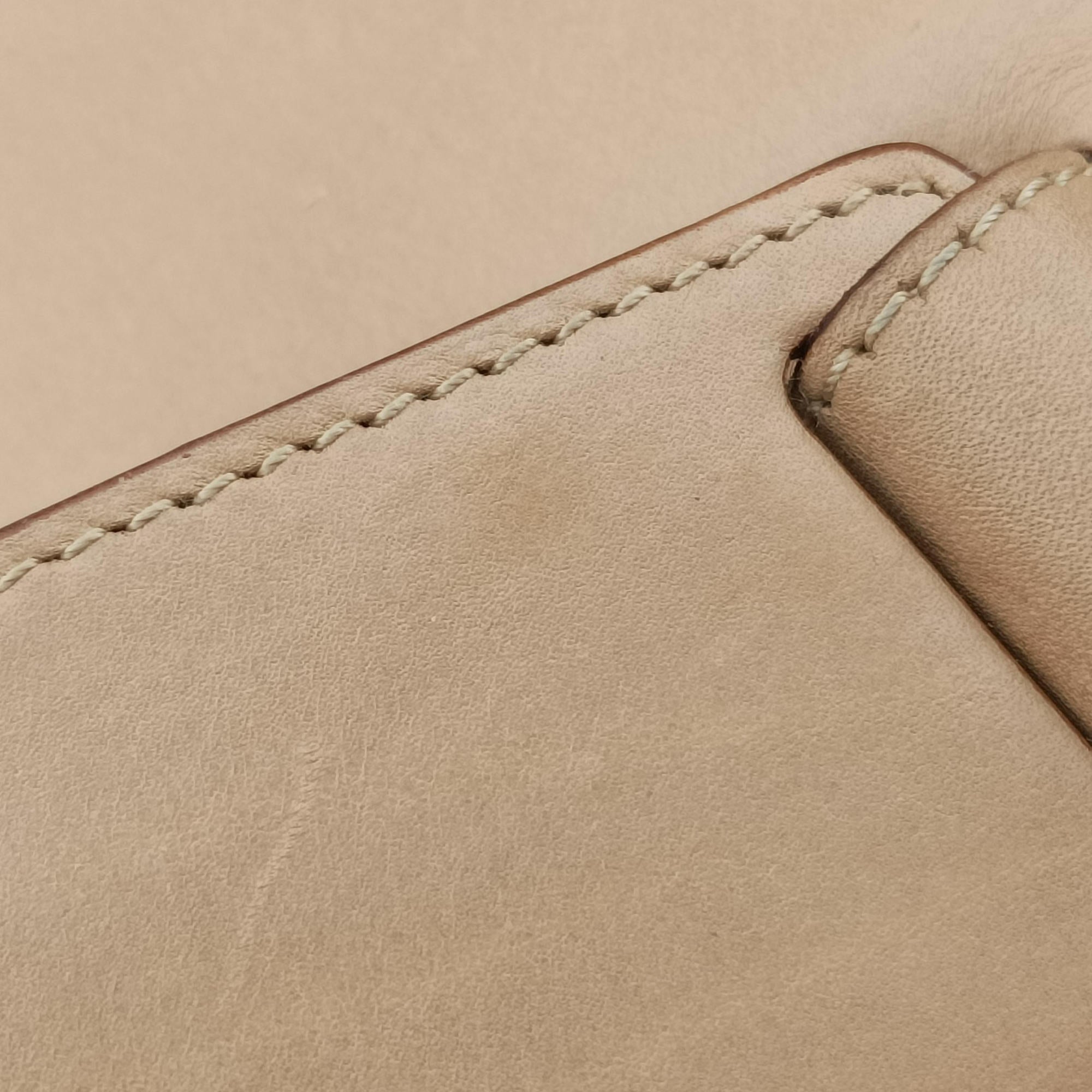 Vintage Gucci Dome Beige Leather 90670 handbag | stylenewstar