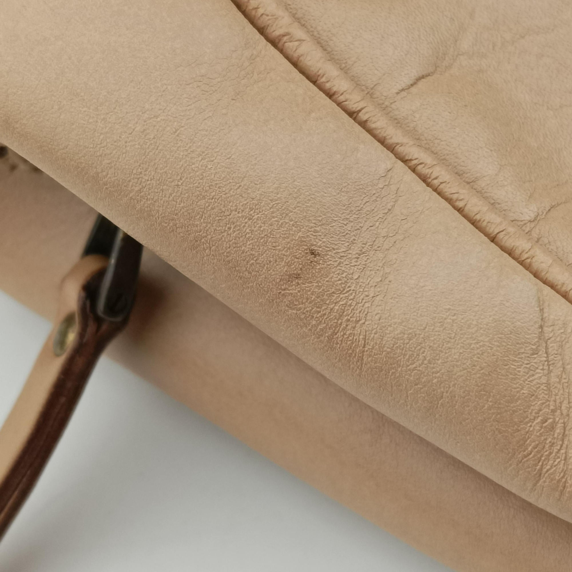 Vintage Gucci Dome Beige Leather 90670 handbag | stylenewstar