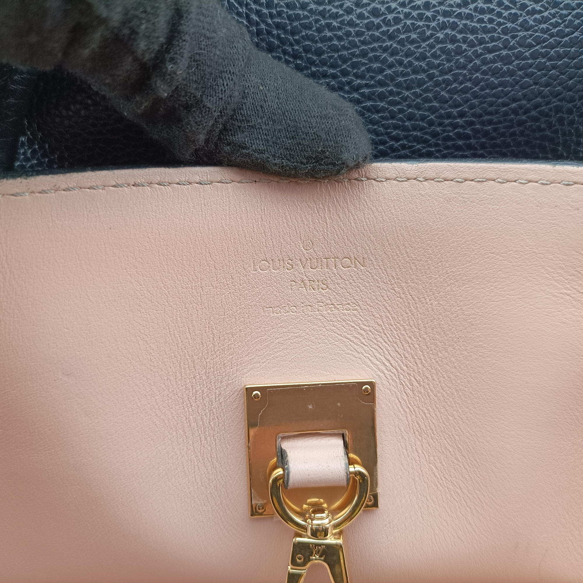 Pre-owned Louis Vuitton Milla MM  Navy Veau Nuage Calf Leather M54348 handbag | stylenewstar