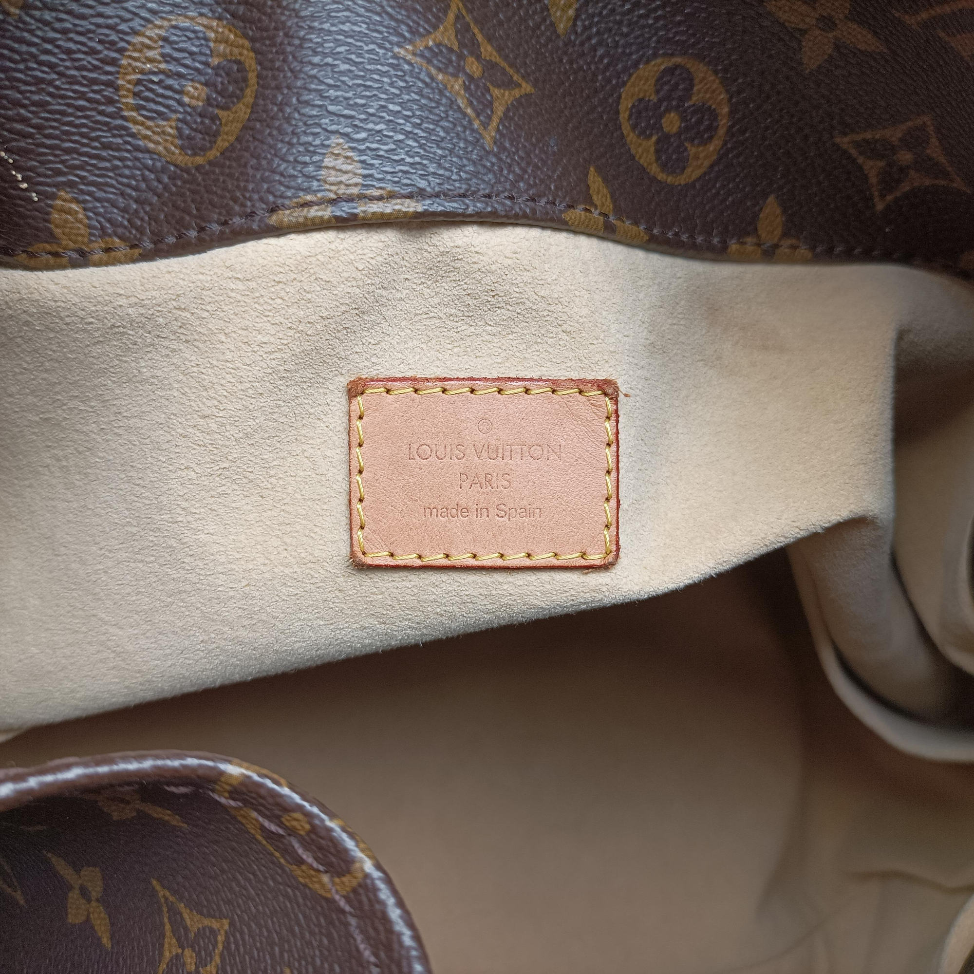 Secondhand Louis Vuitton ARTSY MM Brown Monogram Canvas M40249 handbag | stylenewstar