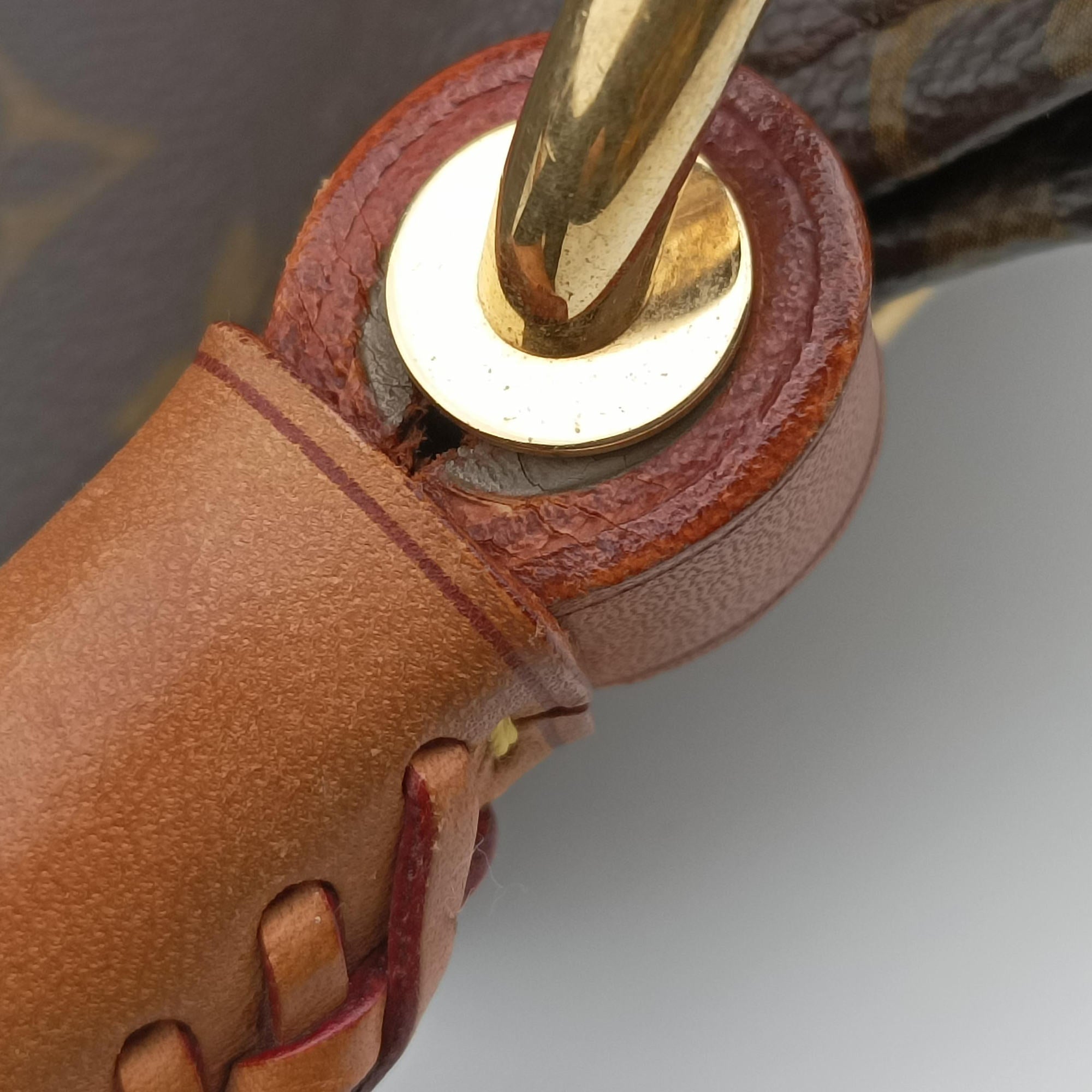 Secondhand Louis Vuitton ARTSY MM Brown Monogram Canvas M40249 handbag | stylenewstar