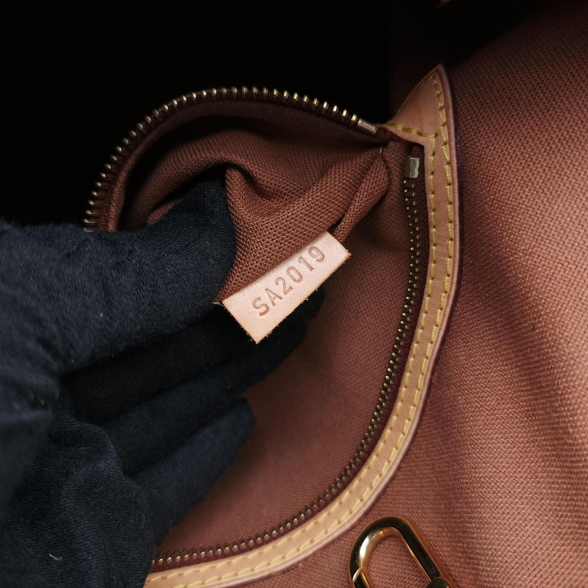 Pre-owned Louis Vuitton Batignolles Vertical Brown Monogram Canvas M51153 shoulderbag | stylenewstar
