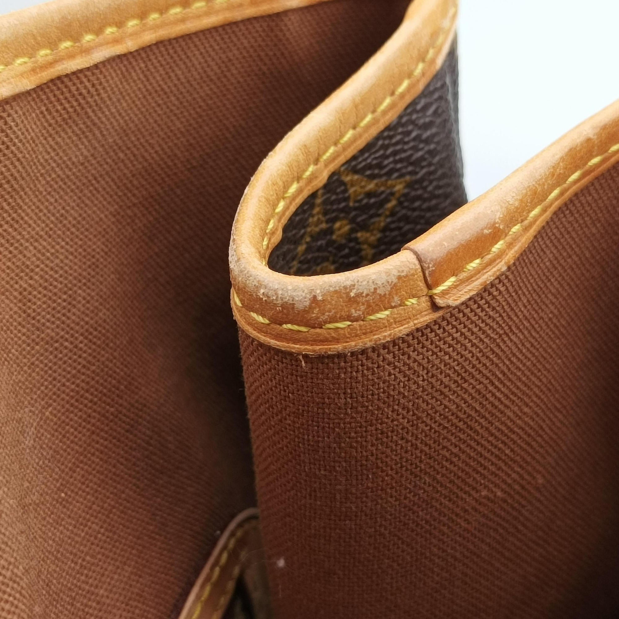 Pre-owned Louis Vuitton Batignolles Vertical Brown Monogram Canvas M51153 shoulderbag | stylenewstar