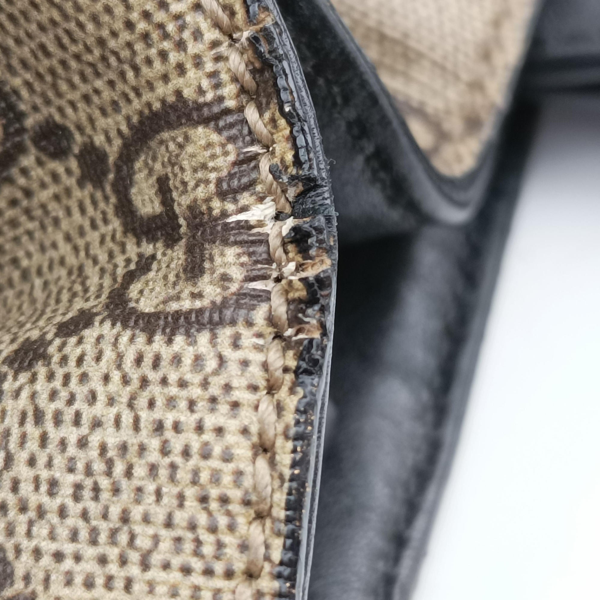 Pre-owned Gucci GG Supreme Tiger Brown PVC coated canvas 450950 handbag | stylenewstar