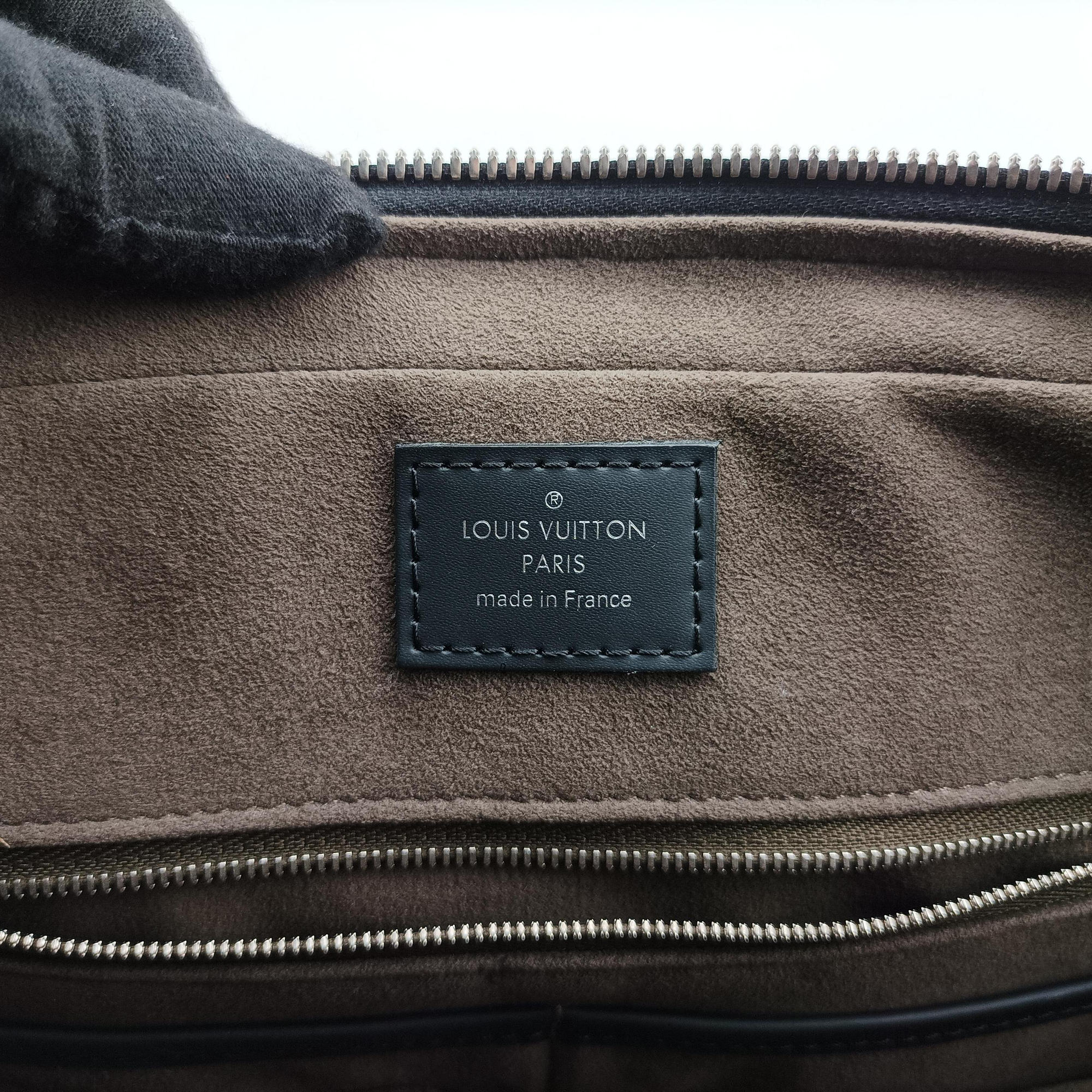 Secondhand Louis Vuitton Porto Document Voyage Noir Epi M59162 handbag | stylenewstar