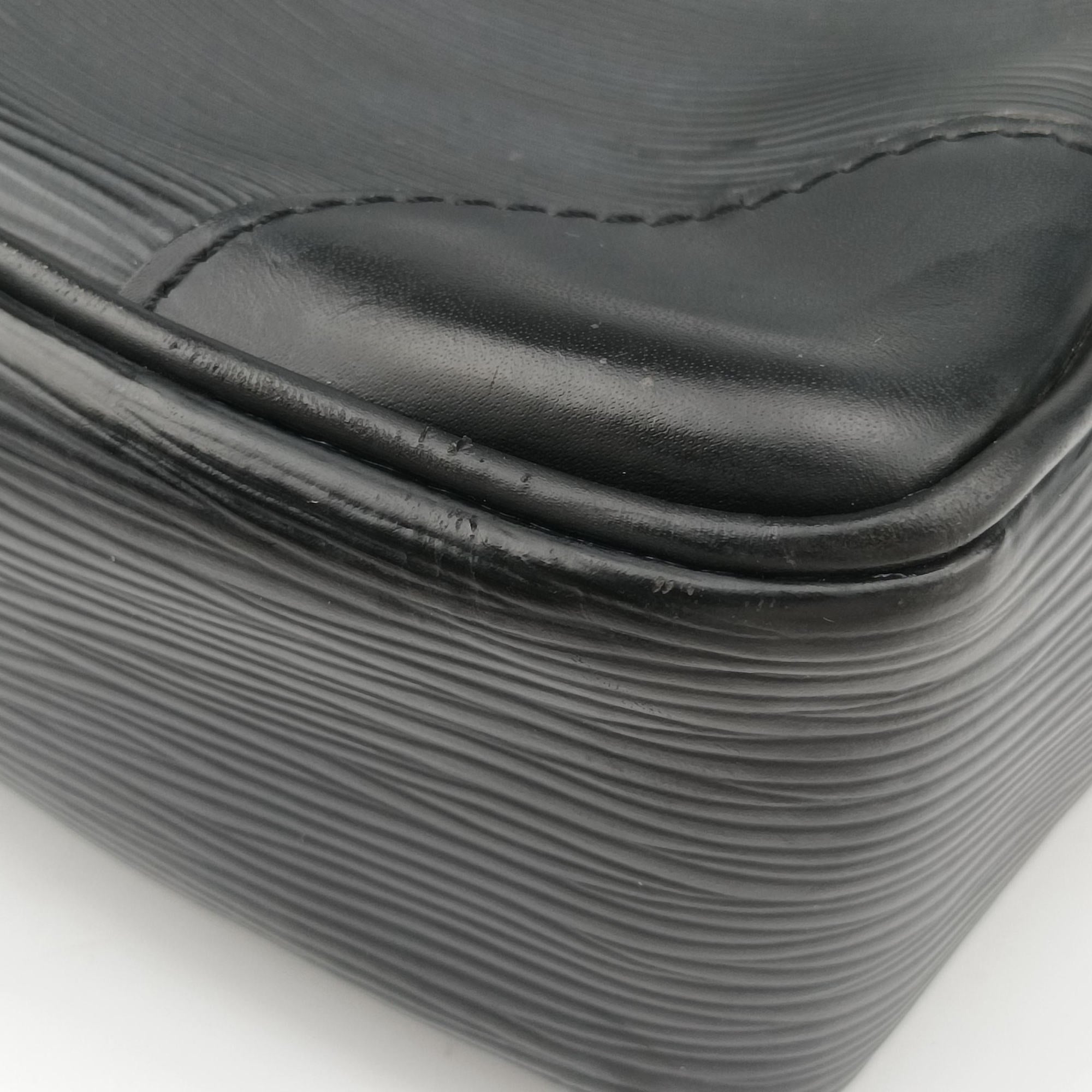 Secondhand Louis Vuitton Porto Document Voyage Noir Epi M59162 handbag | stylenewstar