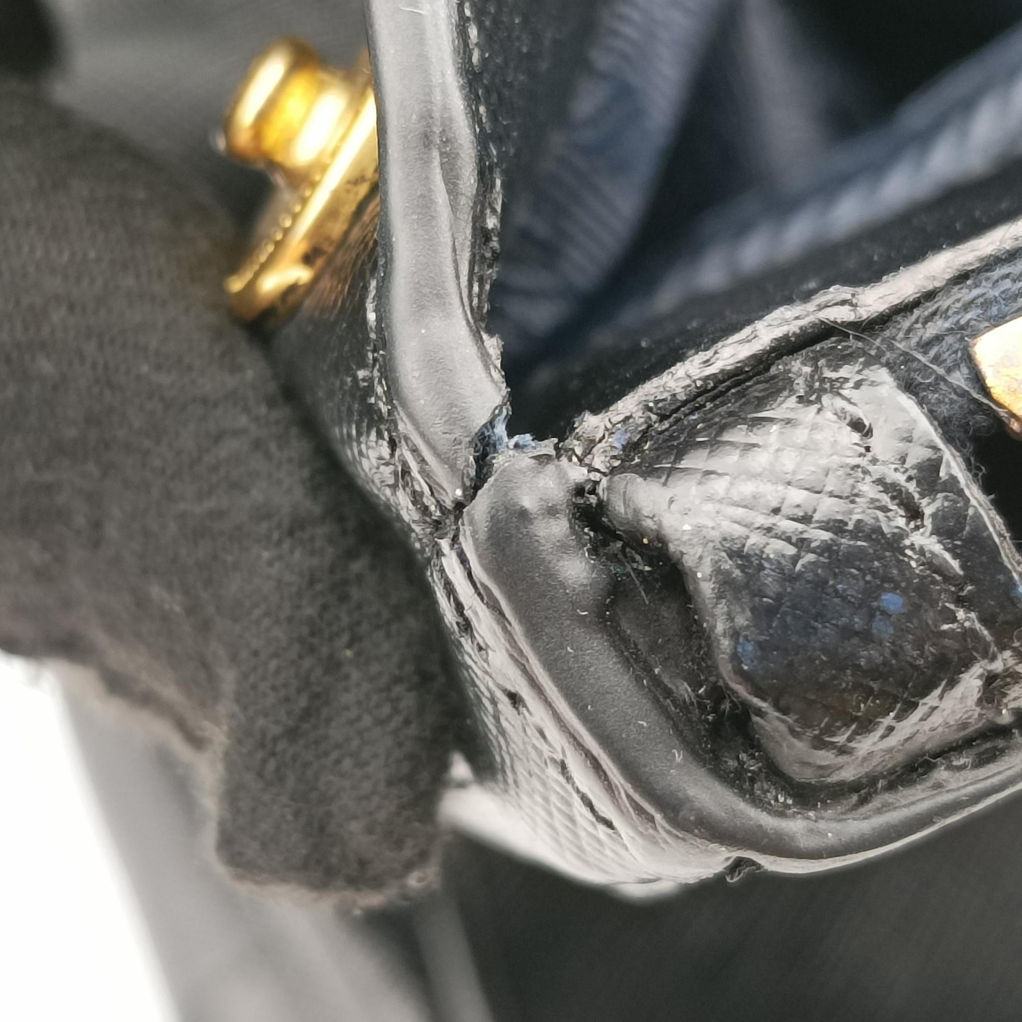 Vintage Prada Galleria Black SAFFIANO Leather BN2274 handbag | stylenewstar