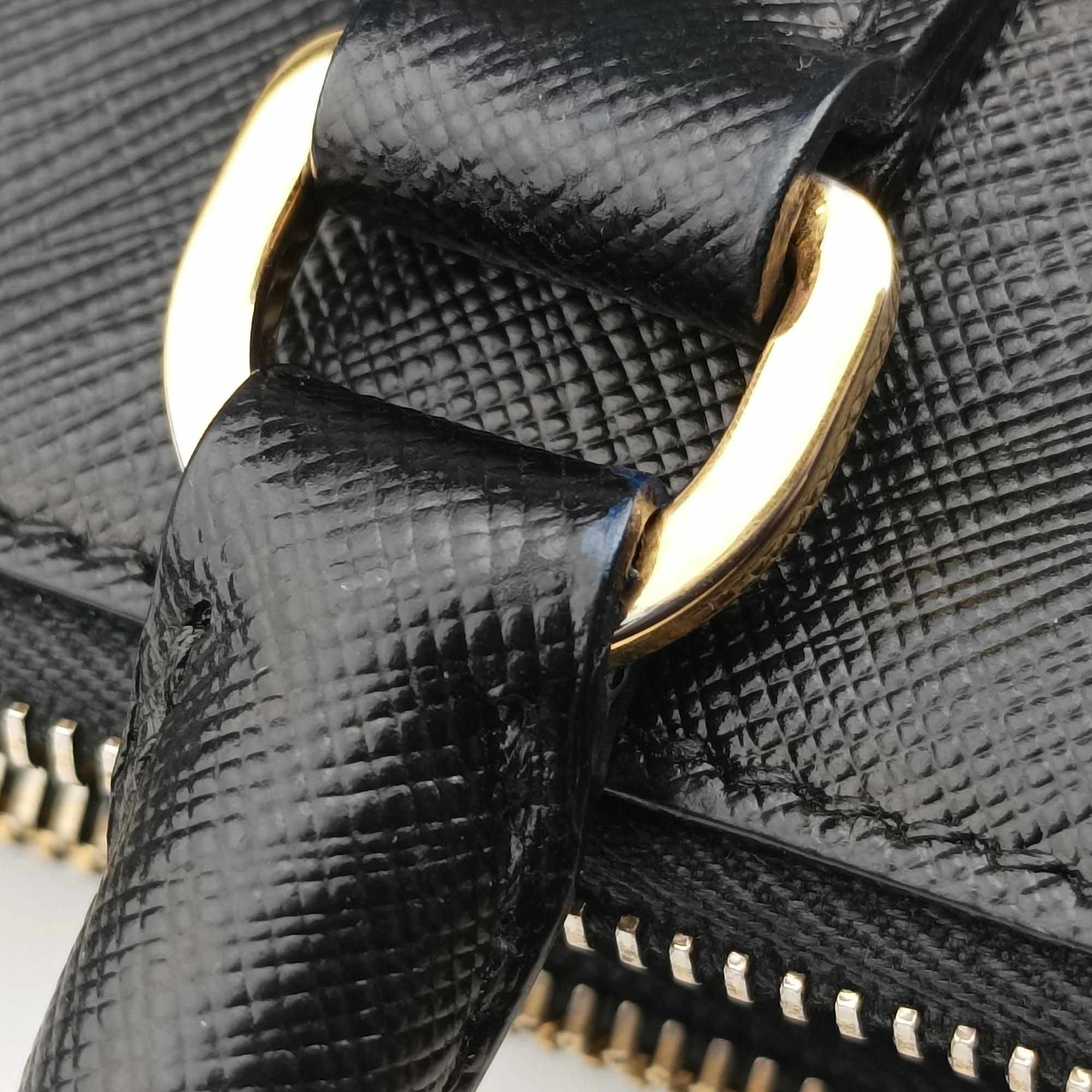 Vintage Prada Galleria Black SAFFIANO Leather BN2274 handbag | stylenewstar