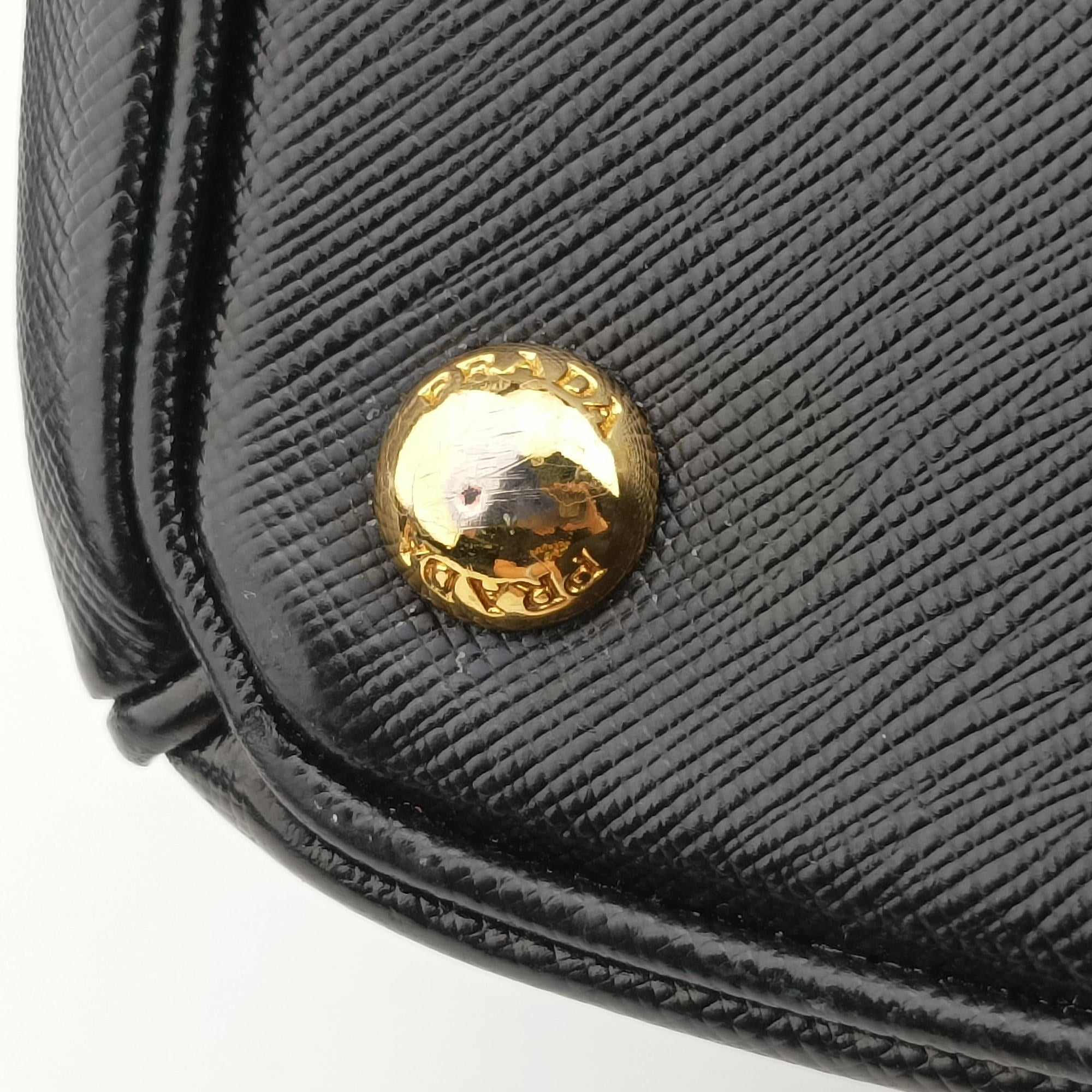 Vintage Prada Galleria Black SAFFIANO Leather BN2274 handbag | stylenewstar