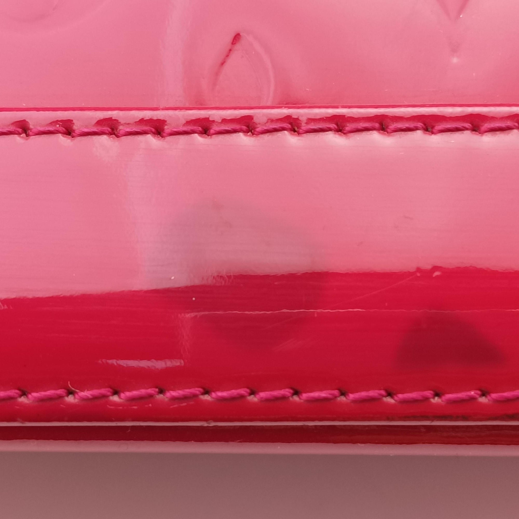 Vintage Louis Vuitton Alma PM pomme d'amour Vernis M90096 handbag | stylenewstar
