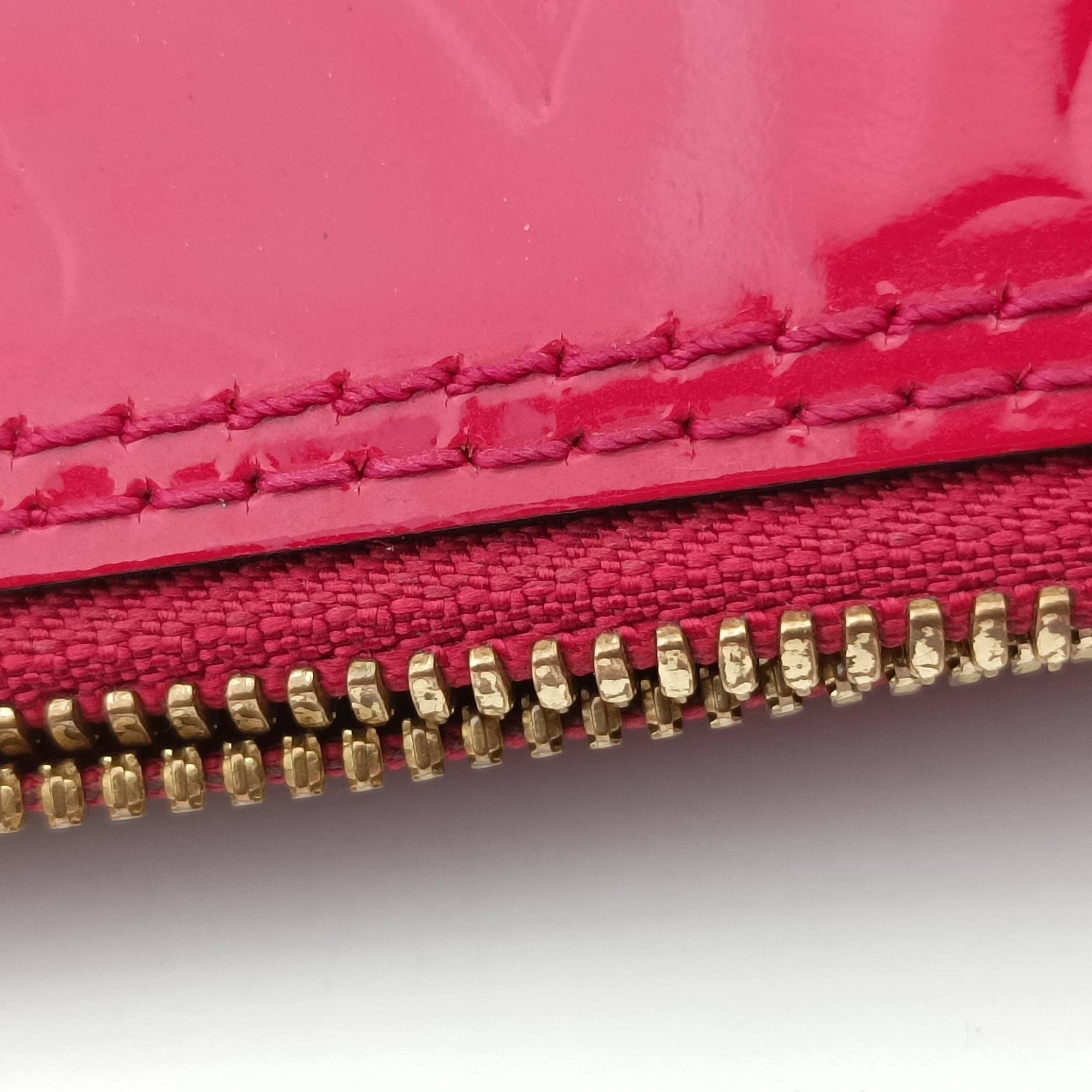 Vintage Louis Vuitton Alma PM pomme d'amour Vernis M90096 handbag | stylenewstar