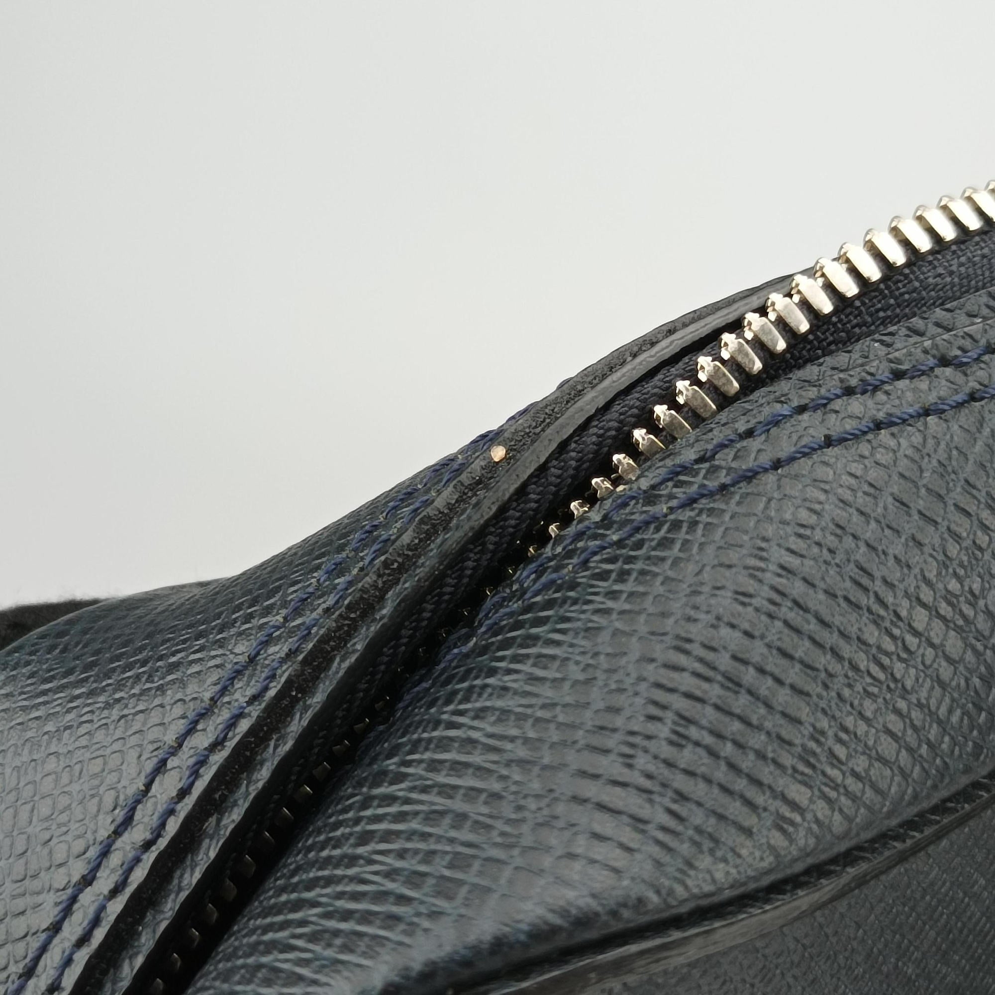 Pre-owned Louis Vuitton Neo Igor Ardoise Taiga M32782 handbag | stylenewstar