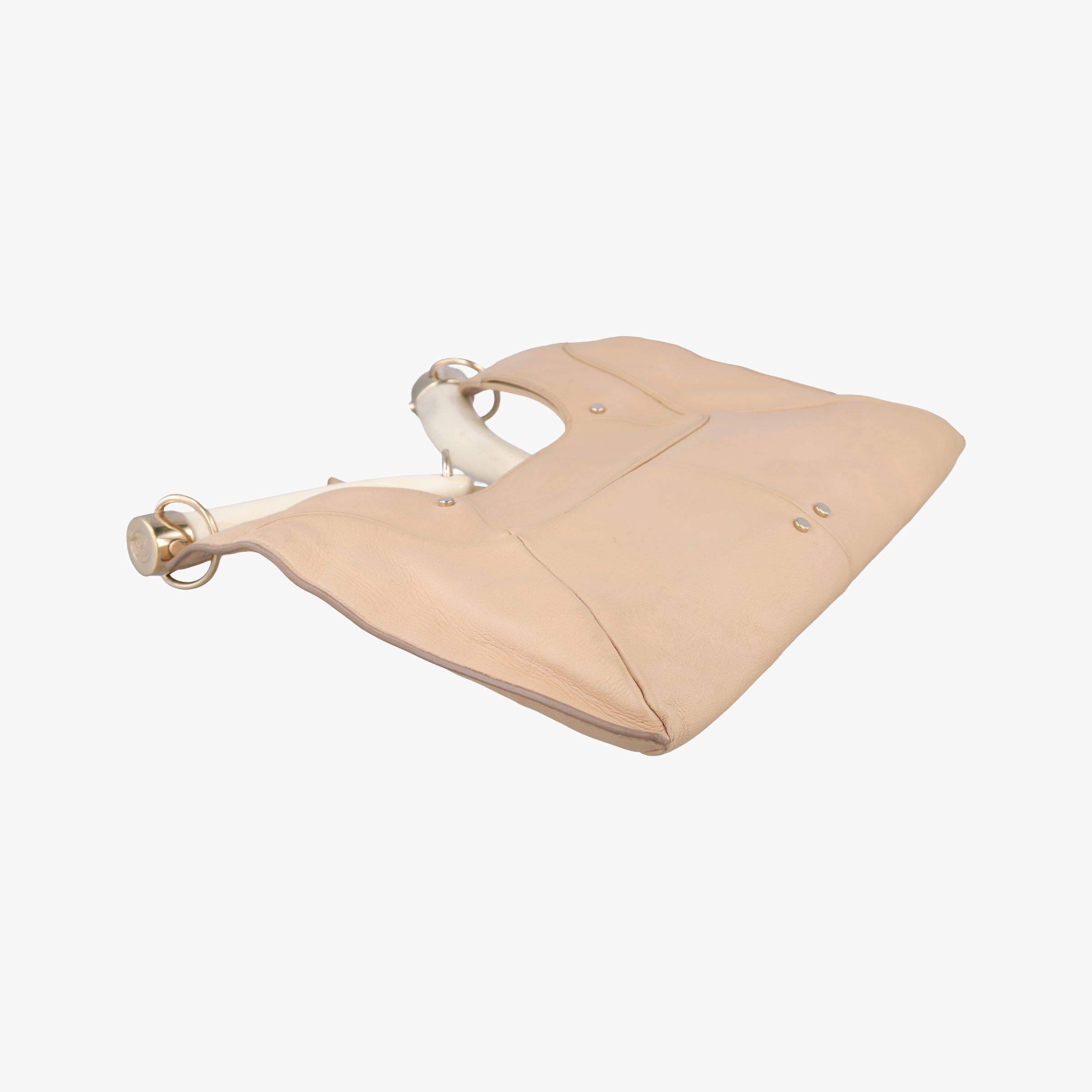 Pre-owned Yves Saint Laurent Mombasa Beige Leather 129026 handbag | stylenewstar