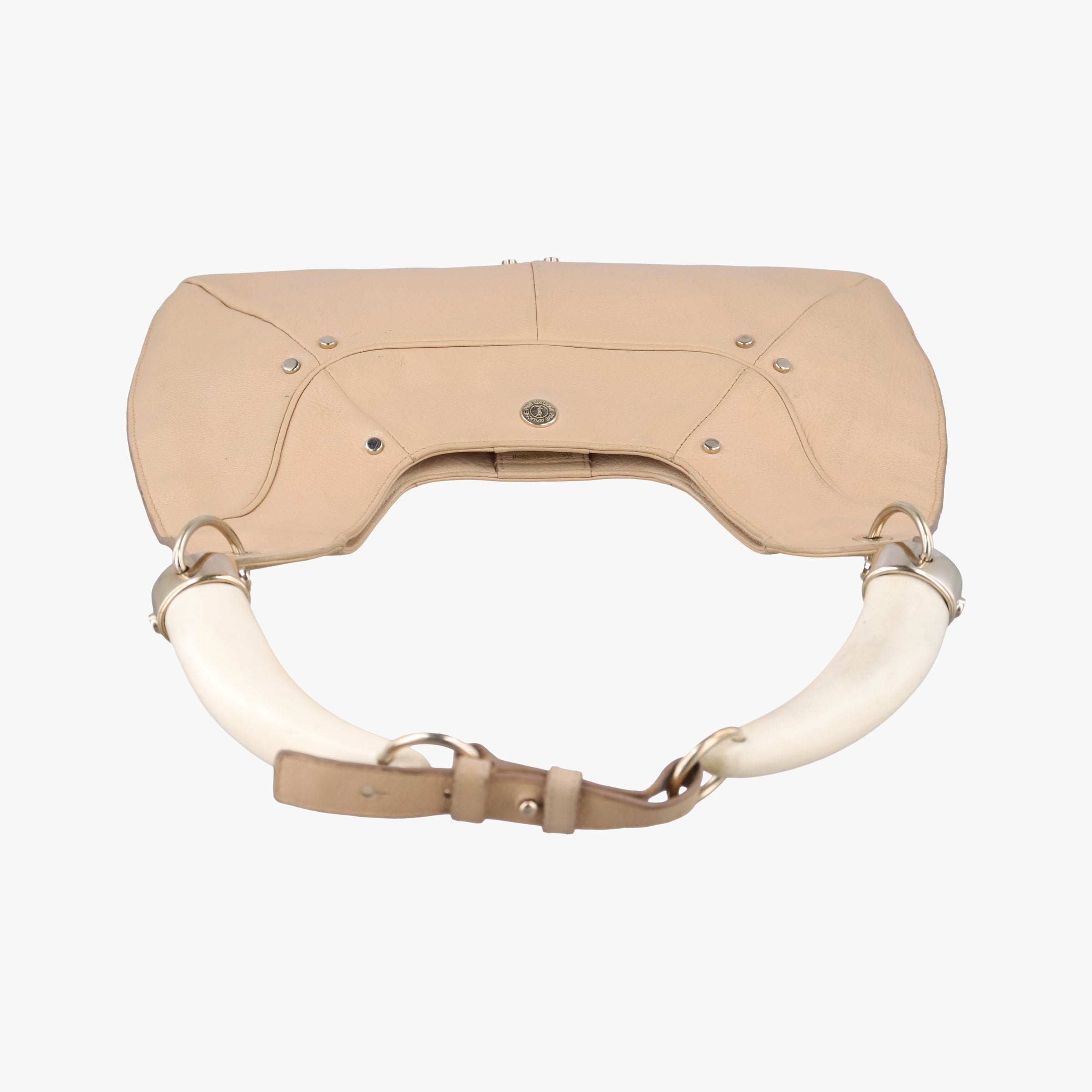 Pre-owned Yves Saint Laurent Mombasa Beige Leather 129026 handbag | stylenewstar