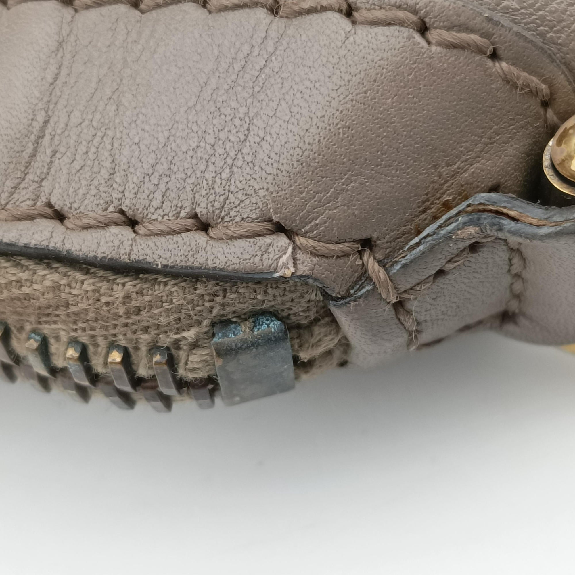 Pre-owned Gucci Scarlett Grey Leather 282299 shoulderbag | stylenewstar
