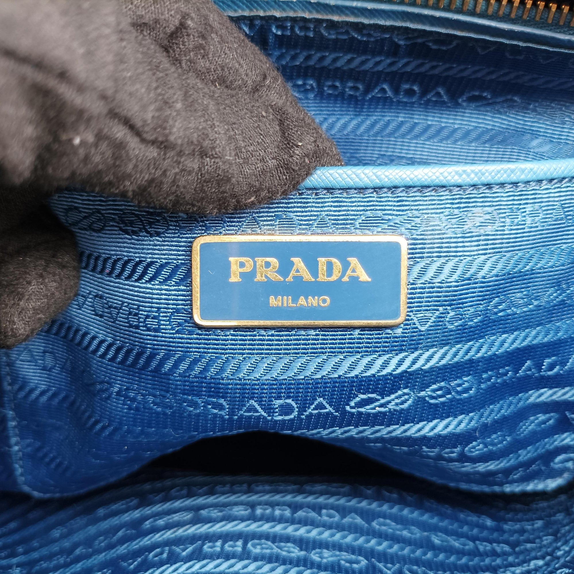 Pre-owned Prada Promenade Blue SAFFIANO Leather BN2538 handbag | stylenewstar