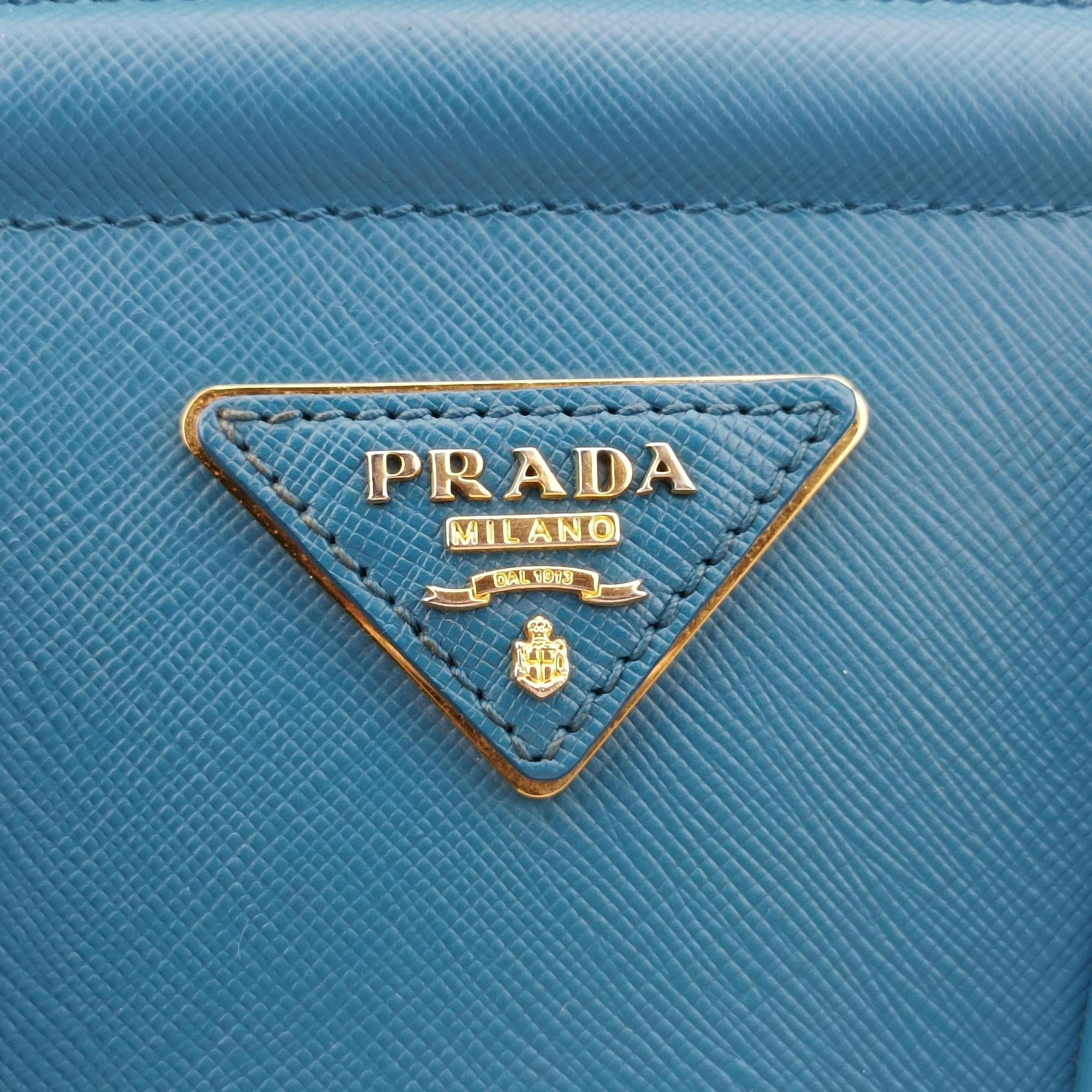 Pre-owned Prada Promenade Blue SAFFIANO Leather BN2538 handbag | stylenewstar