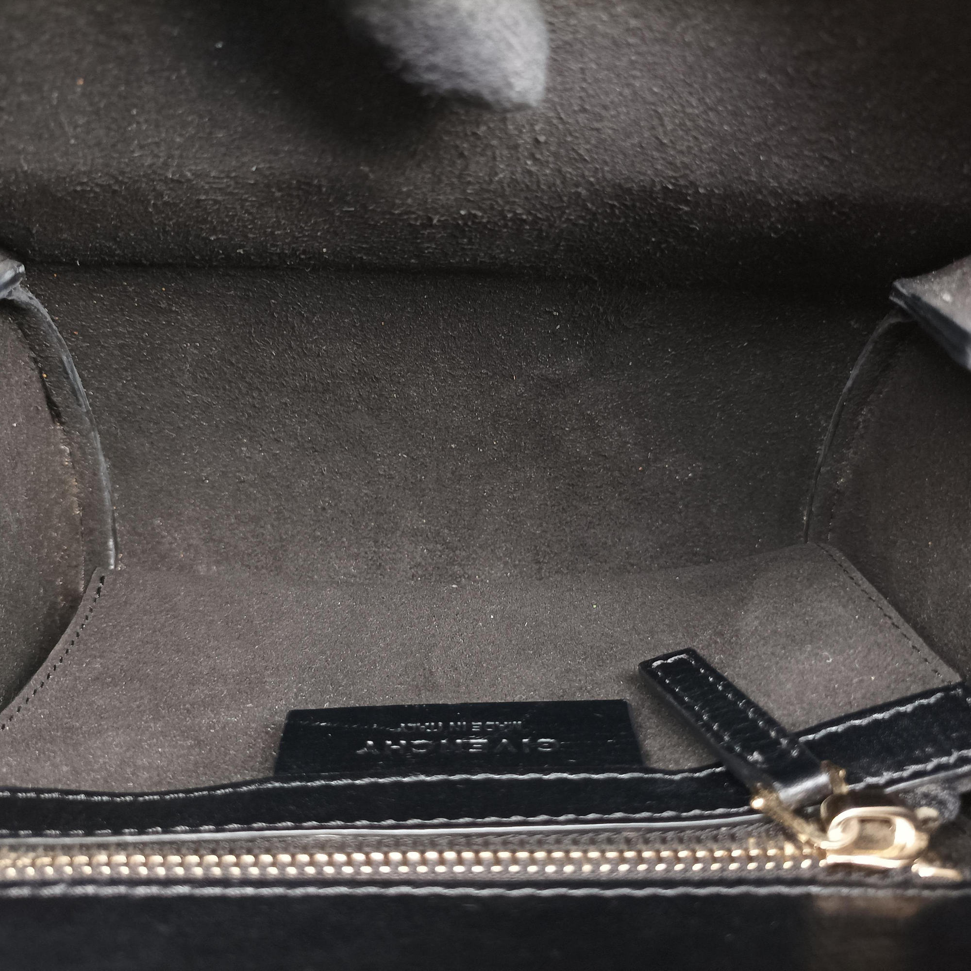 Pre-owned Givenchy Pandora Box Black Leather  shoulderbag | stylenewstar