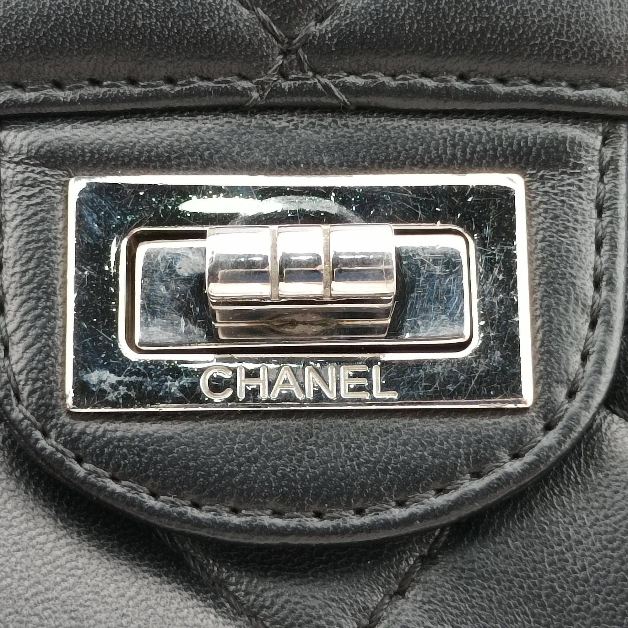 Pre-owned Chanel 2.55 Matelasse Black lambskin A65613 shoulderbag | stylenewstar