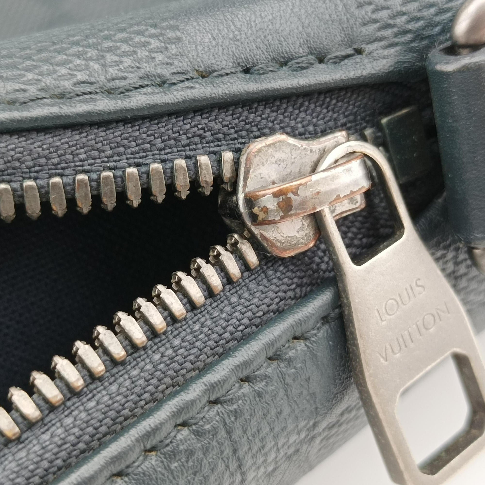 Pre-owned Louis Vuitton Porte Documents Jour navy Damier Infini N48224 handbag | stylenewstar