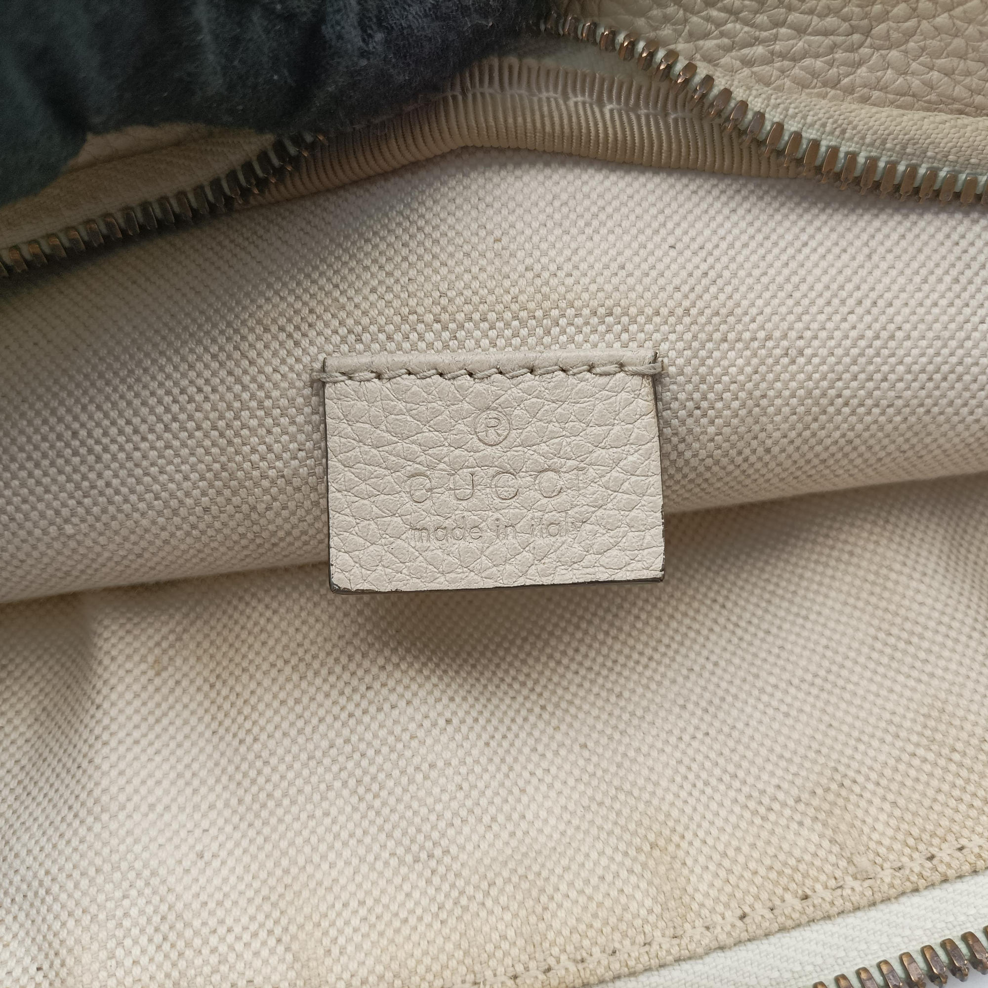 Vintage Gucci Gucci Print White Leather 530412 bum bag/waist bag | stylenewstar