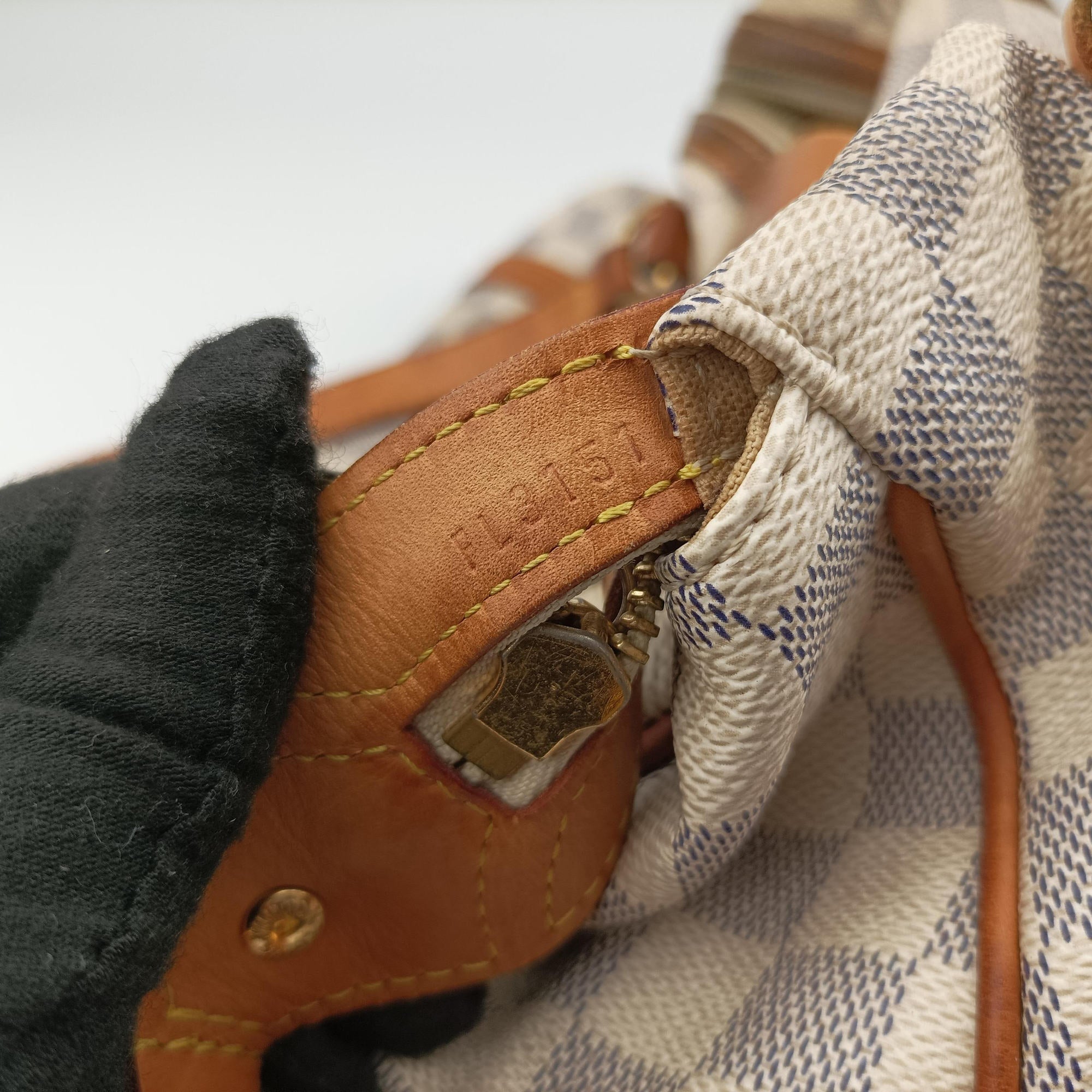 Pre-owned Louis Vuitton STRESA PM Azur Damier Canvas N42220 shoulderbag | stylenewstar
