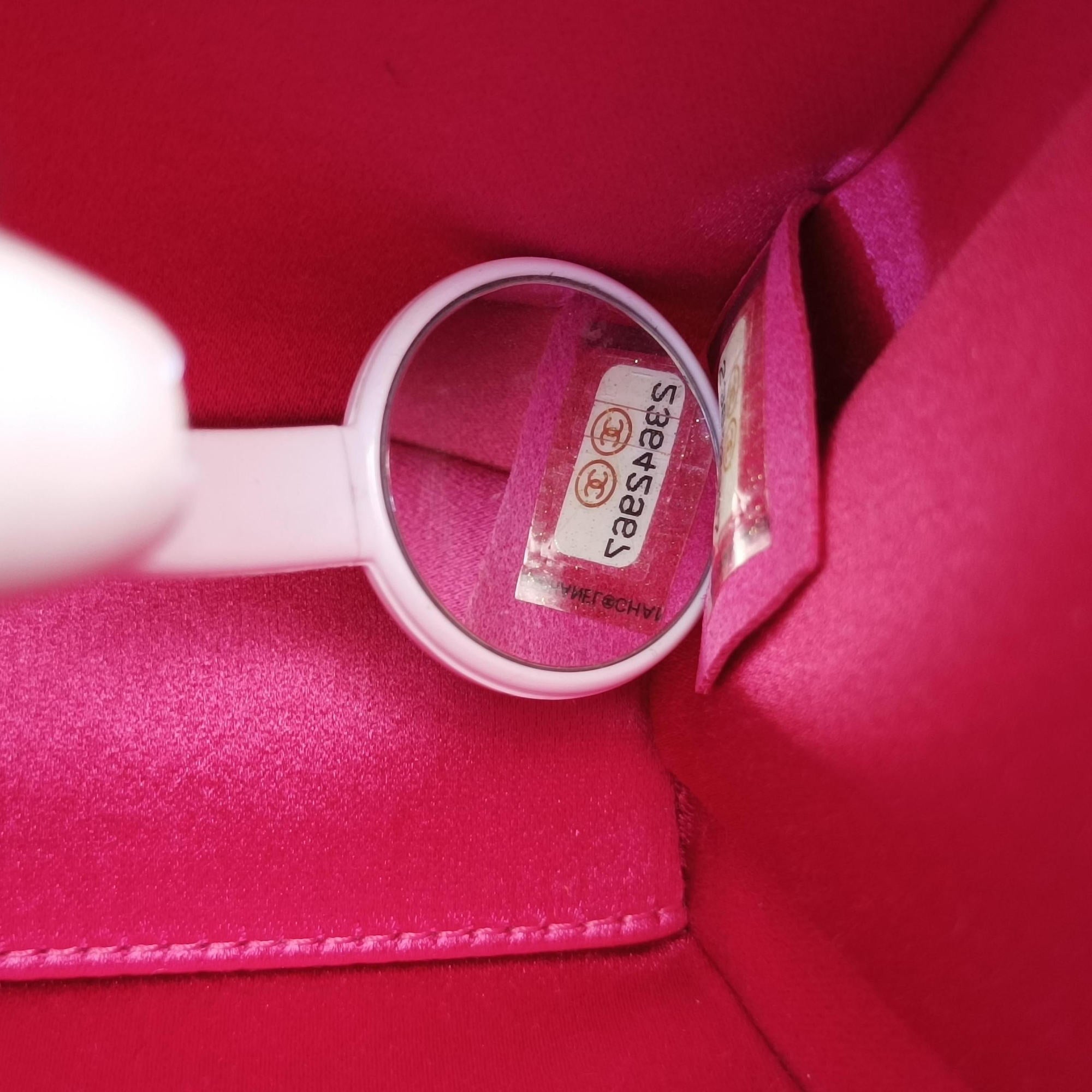 Pre-owned Chanel Chocolate Bar Fuchsia Pink  lambskin A94482 shoulderbag | stylenewstar