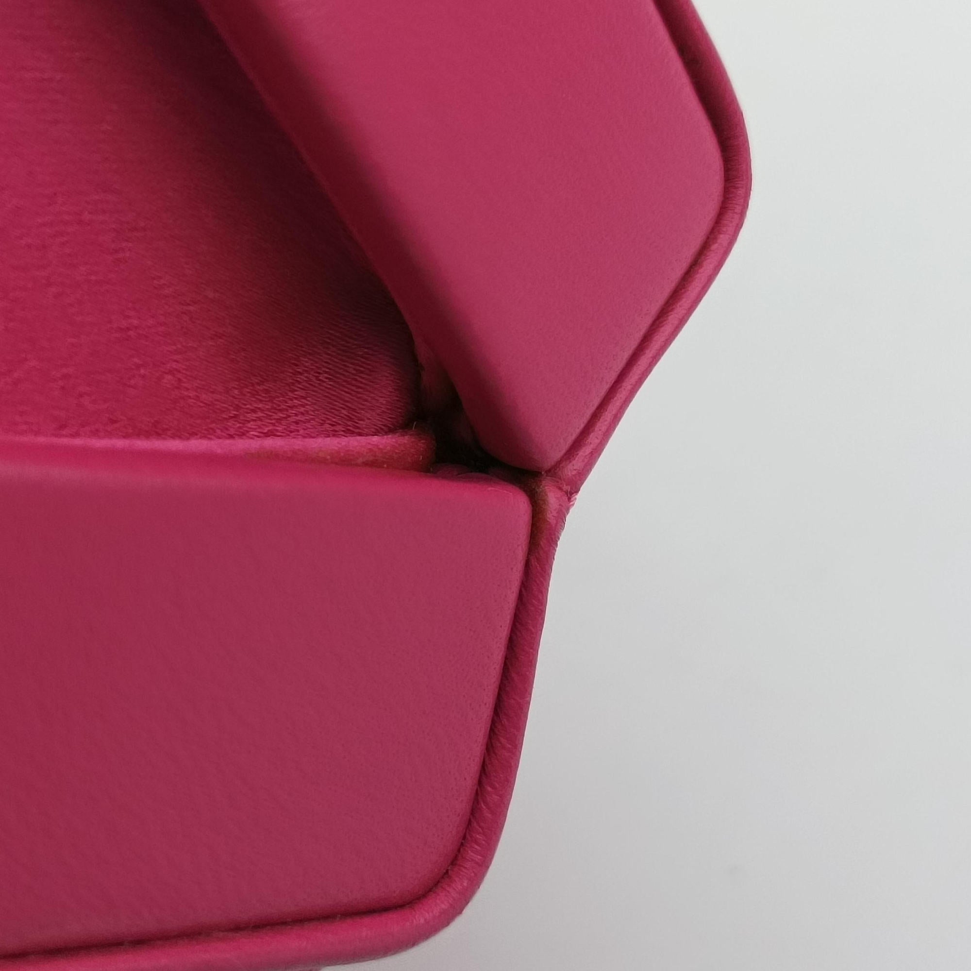 Pre-owned Chanel Chocolate Bar Fuchsia Pink  lambskin A94482 shoulderbag | stylenewstar