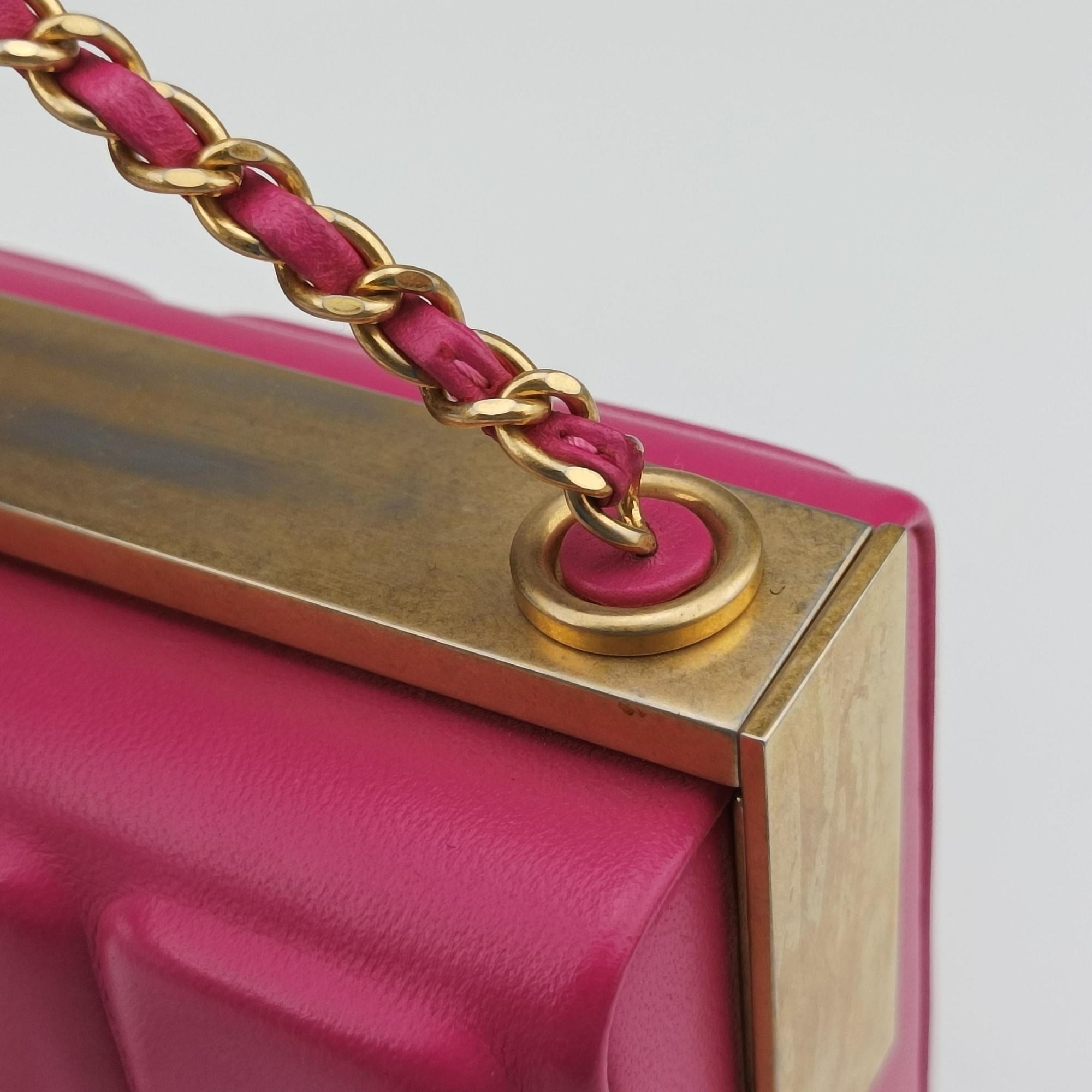 Pre-owned Chanel Chocolate Bar Fuchsia Pink  lambskin A94482 shoulderbag | stylenewstar
