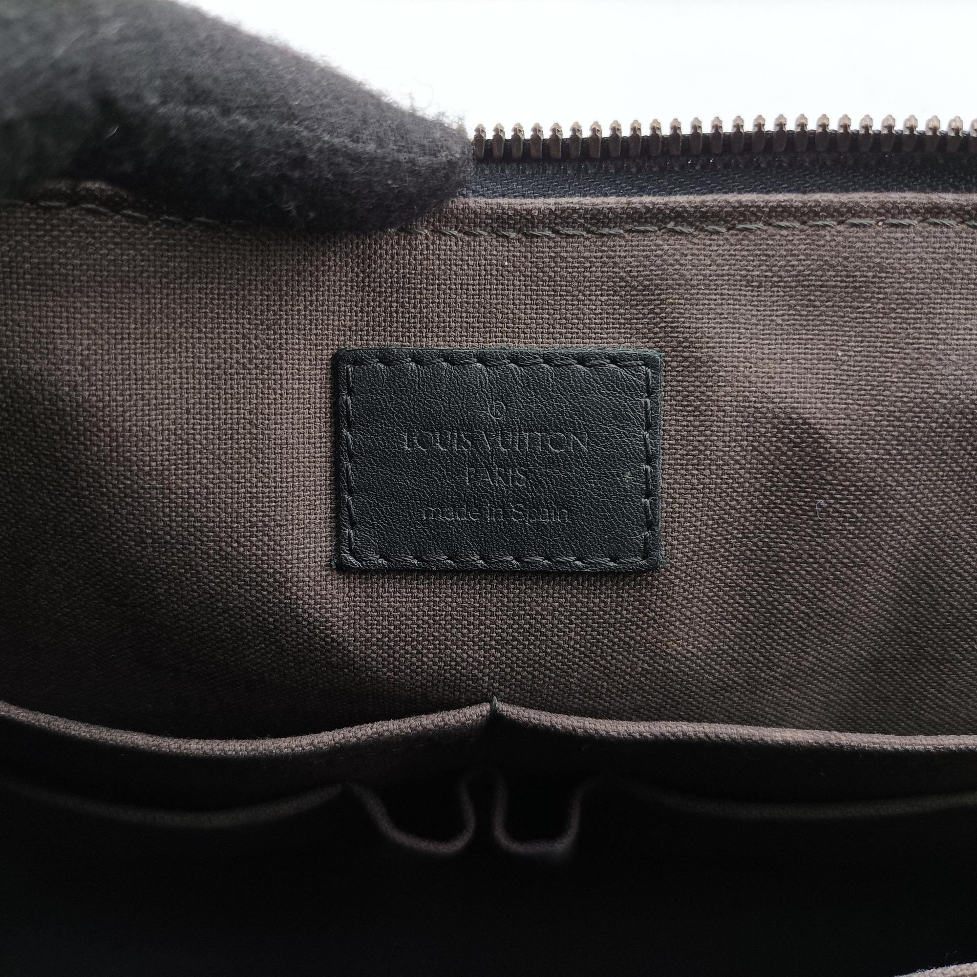 Secondhand Louis Vuitton Porte Documents Jour Noir Damier Graphite N48224 shoulderbag | stylenewstar